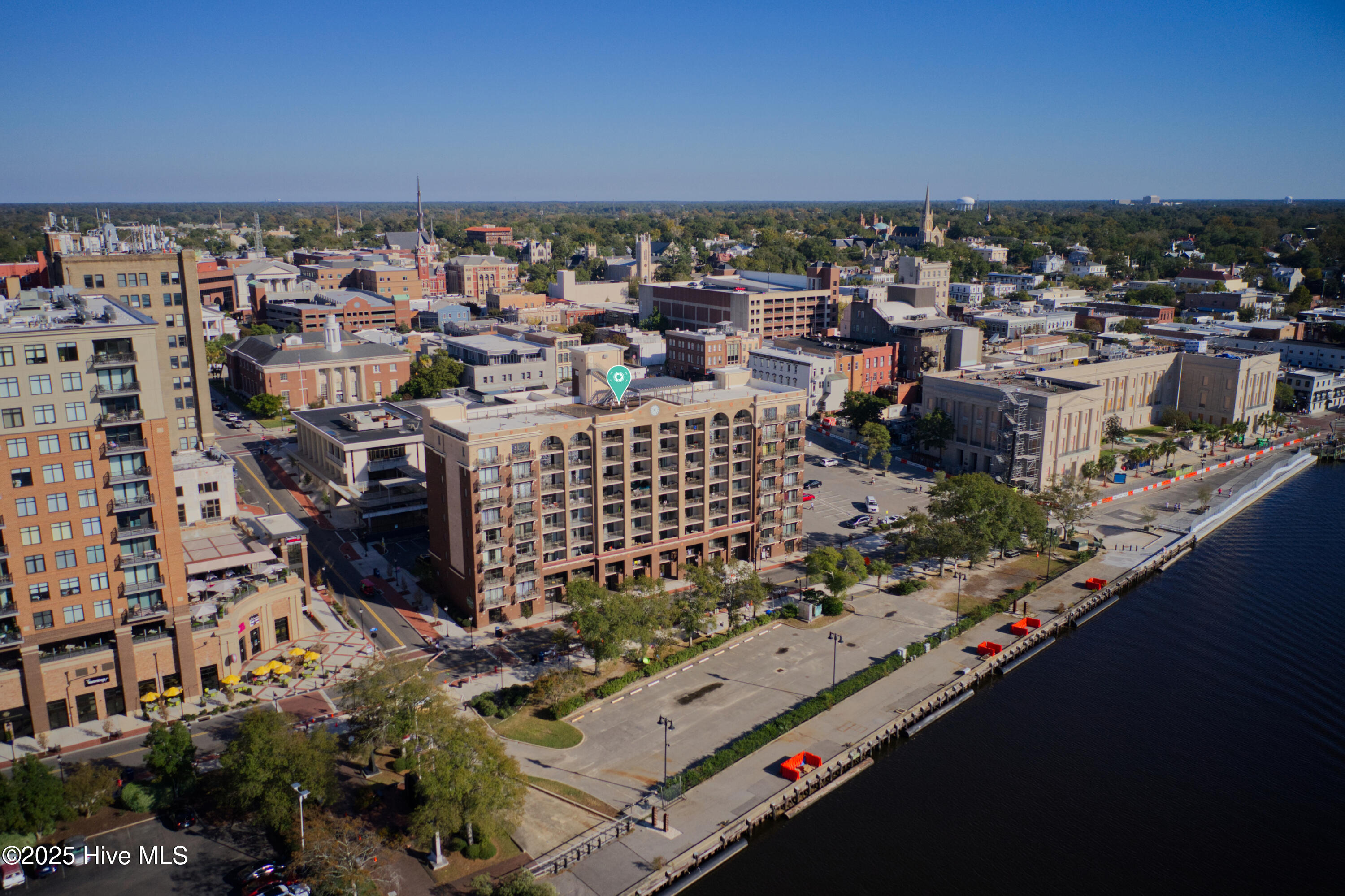 100546499 | Photo 31