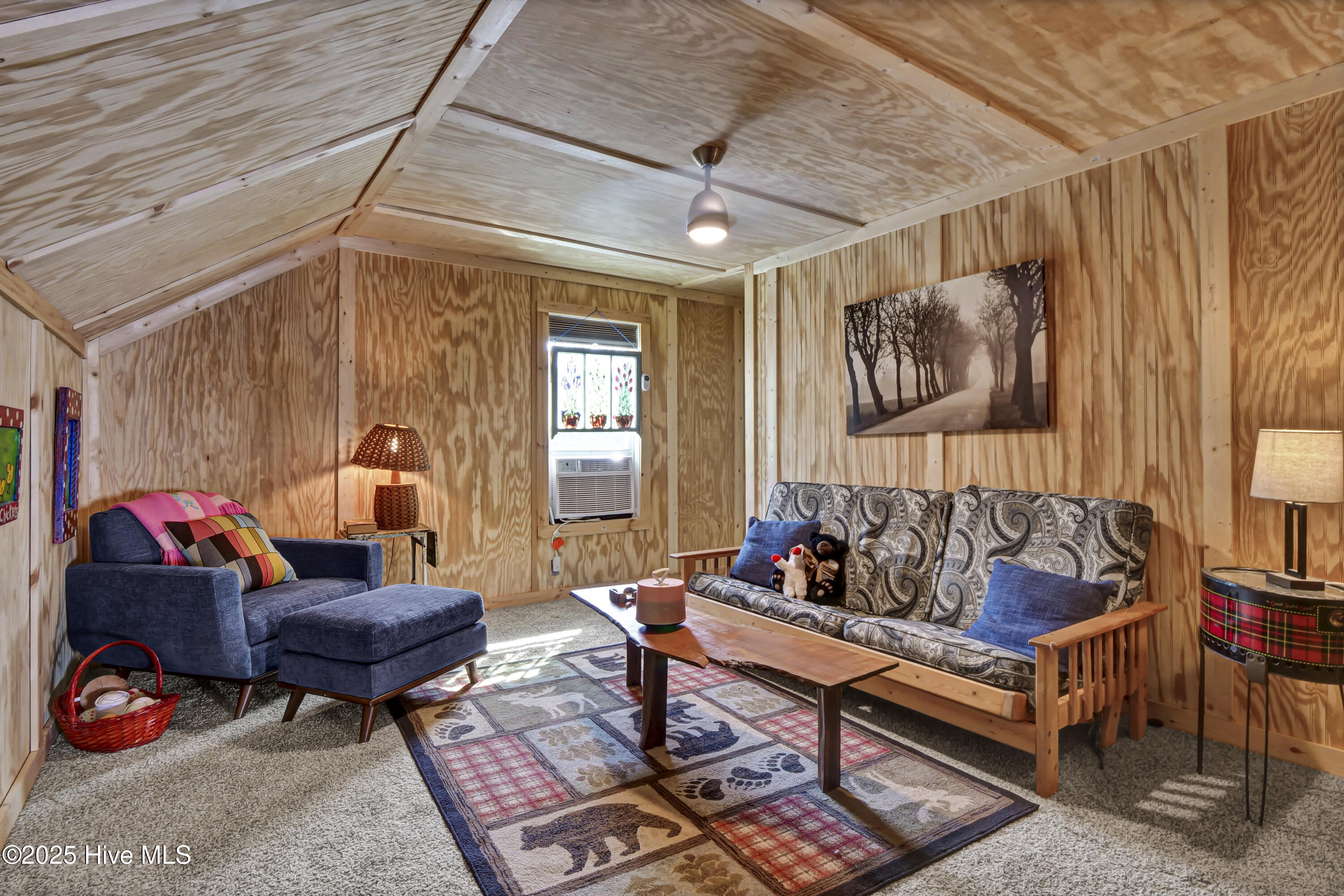 100535300 | Photo 20