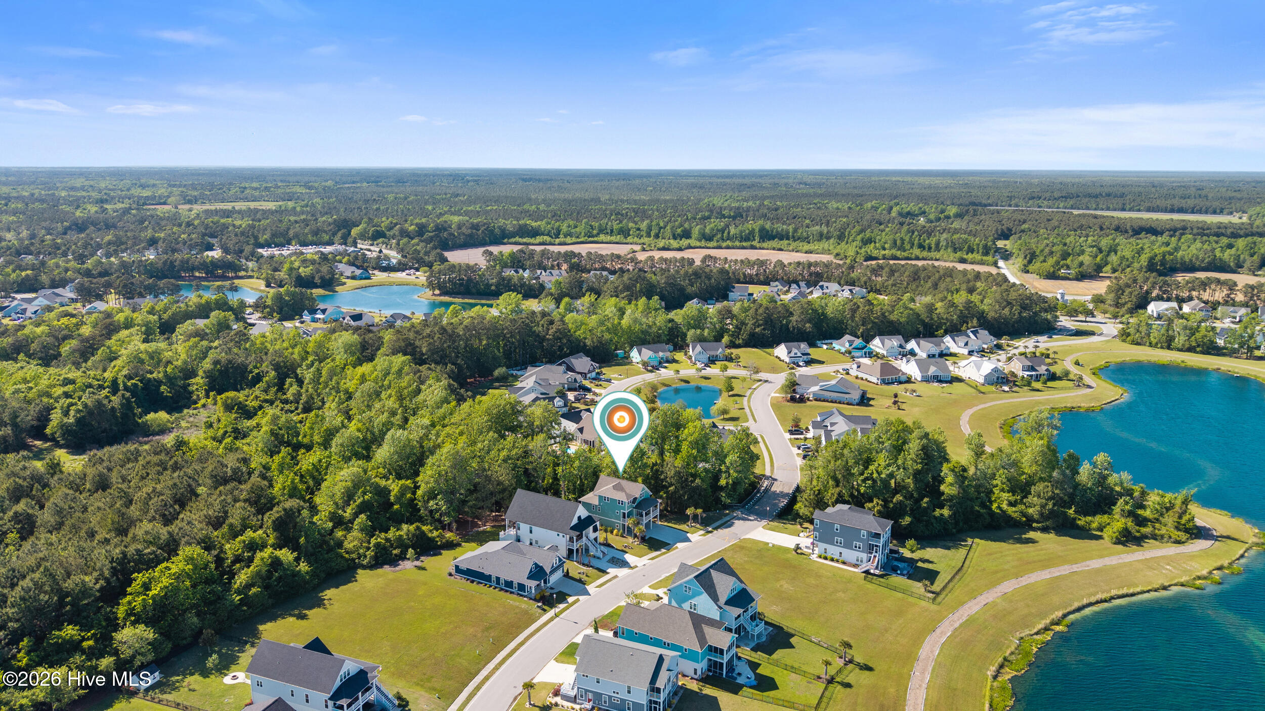 100570688 | Photo 72