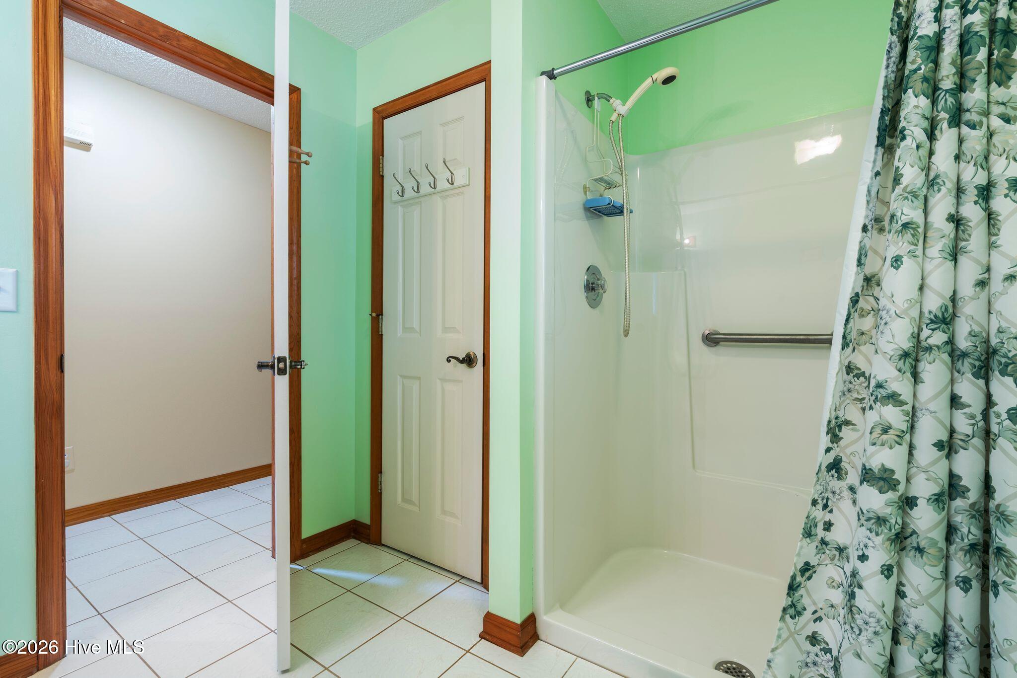 100552539 | Photo 33