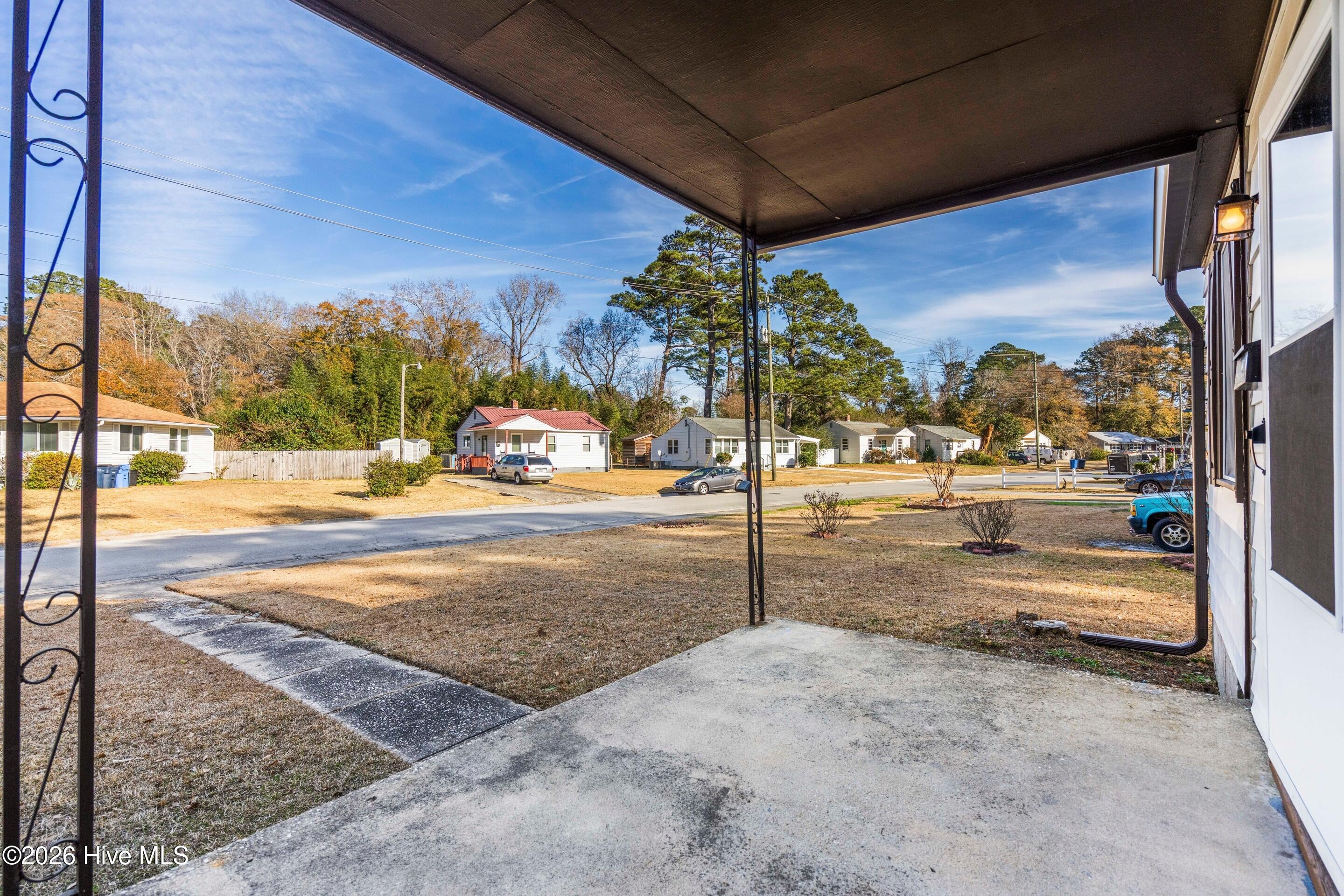 100547310 | Photo 26