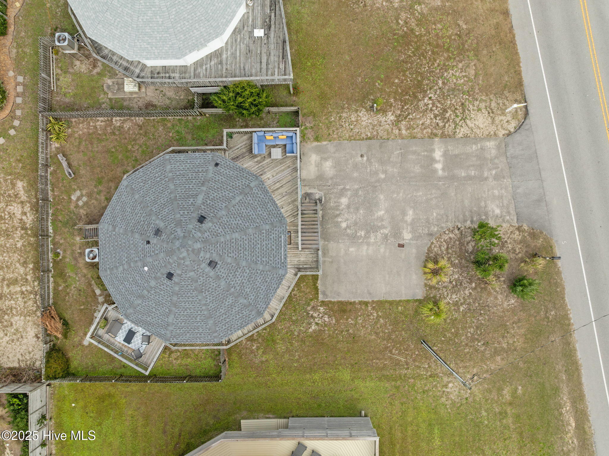 100543608 | Photo 49