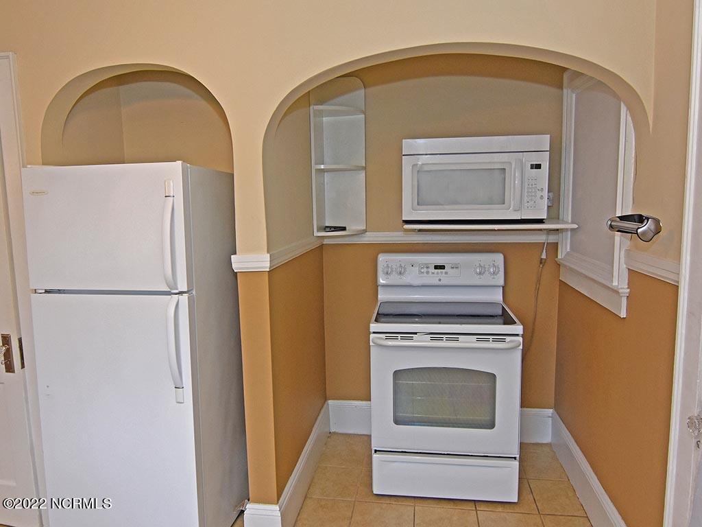 Van Buren main house Kitchen 3