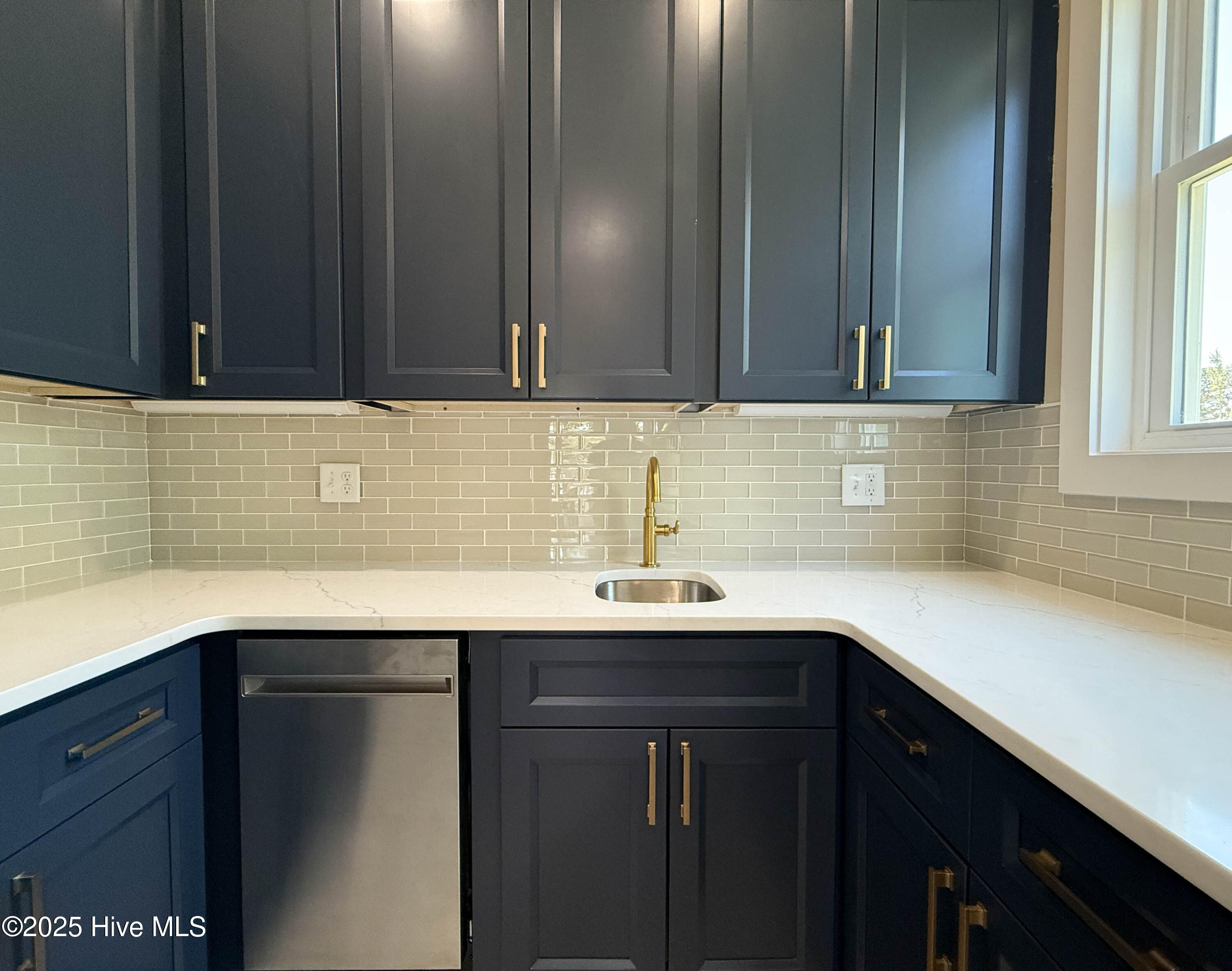 100539536 | Photo 22