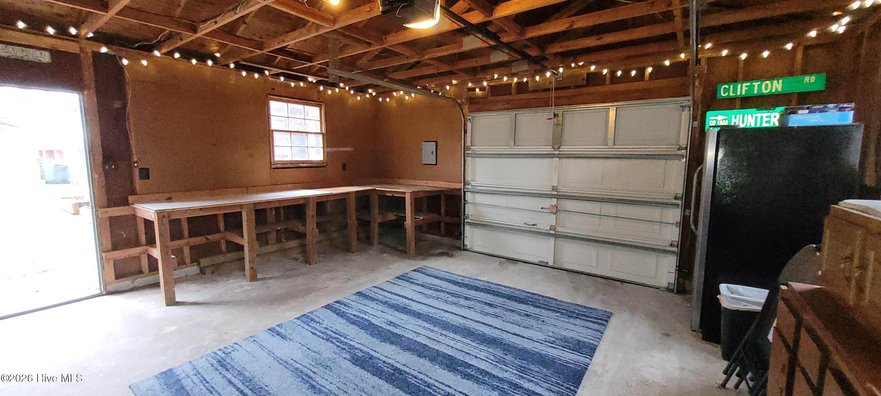 100551473 | Photo 46