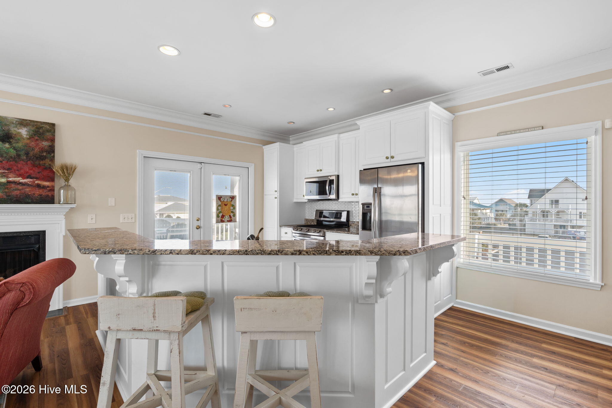 100561633 | Photo 17