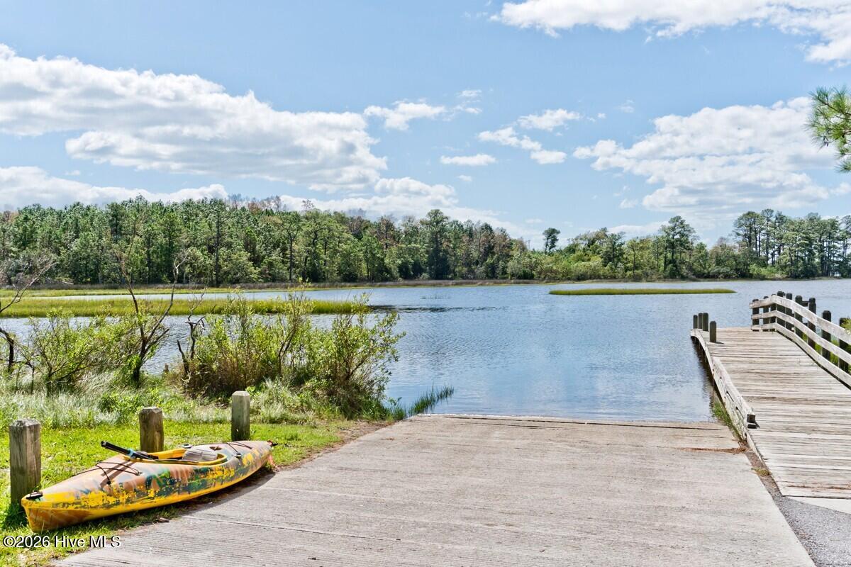 100562349 | Photo 41