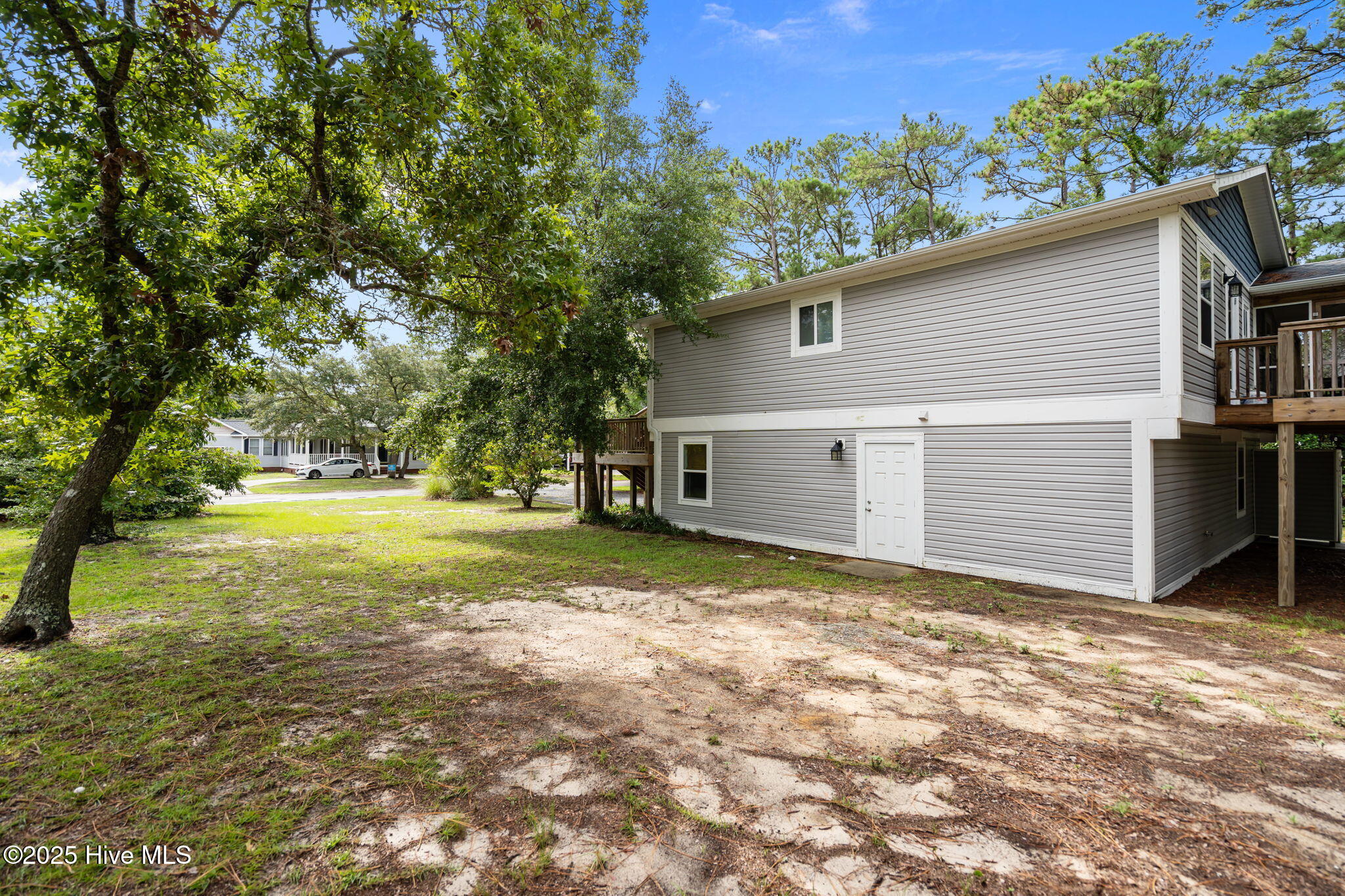 100523824 | Photo 59