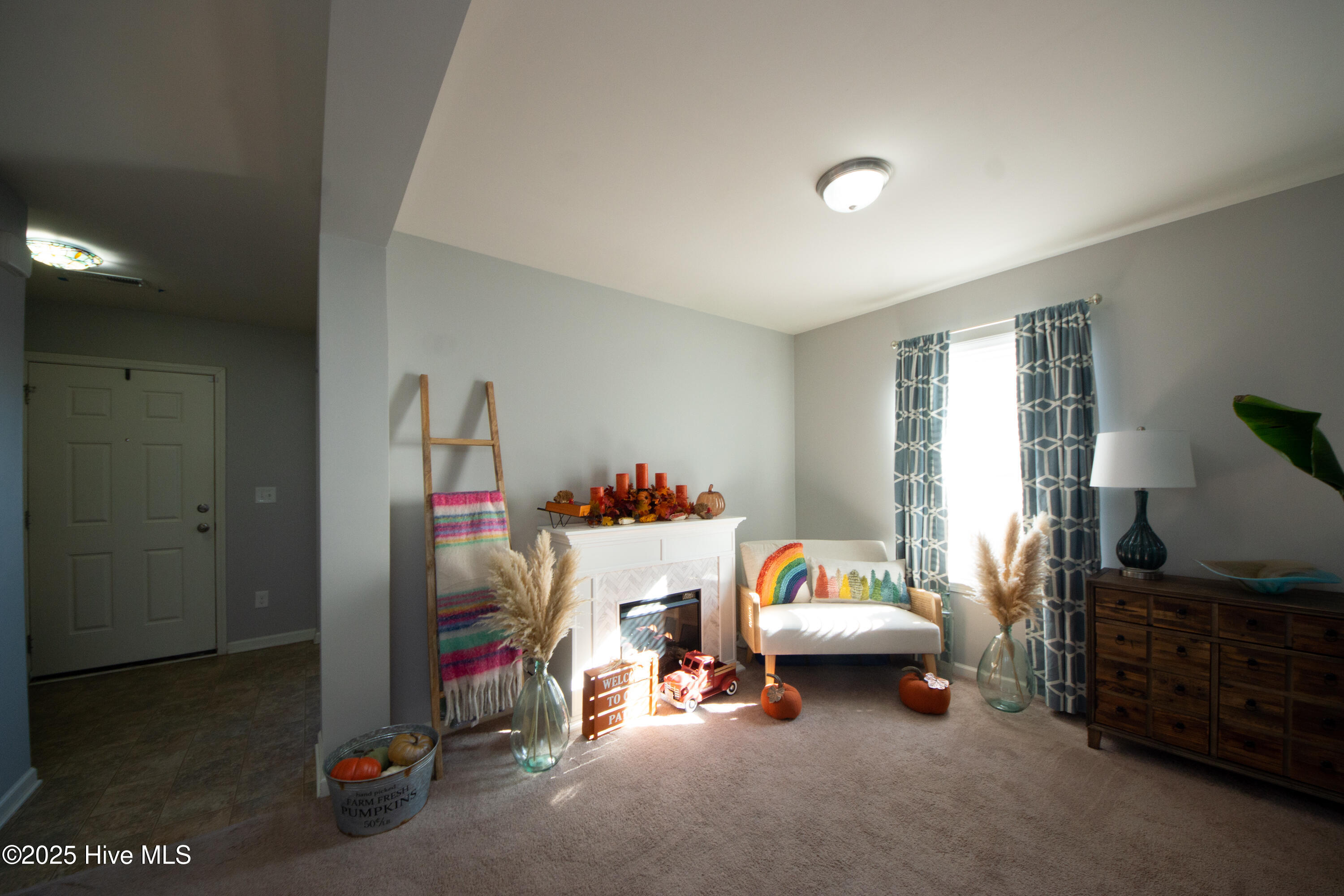 100542211 | Photo 12