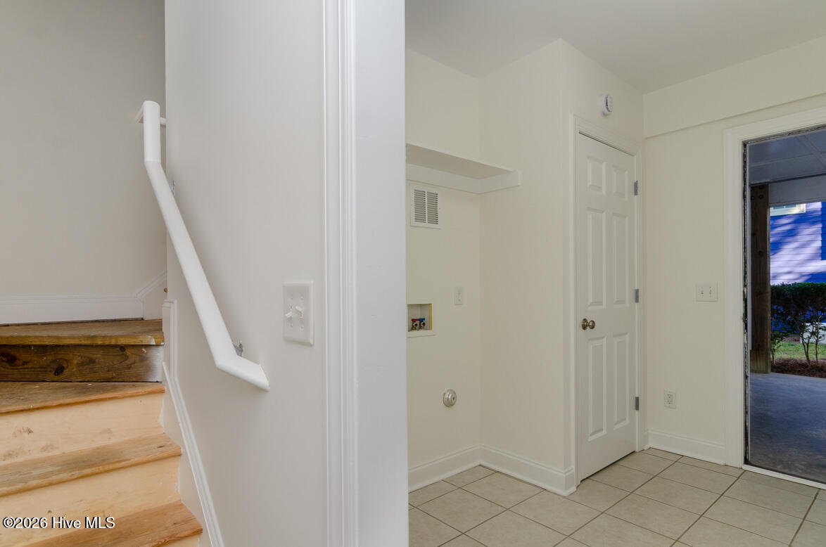 100534770 | Photo 43