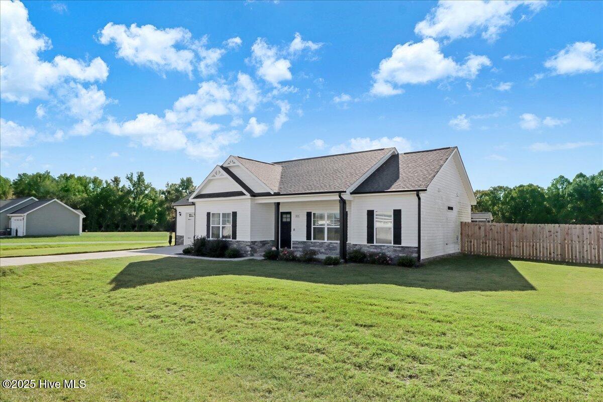 02-311 Fynloch Chase Dr-2