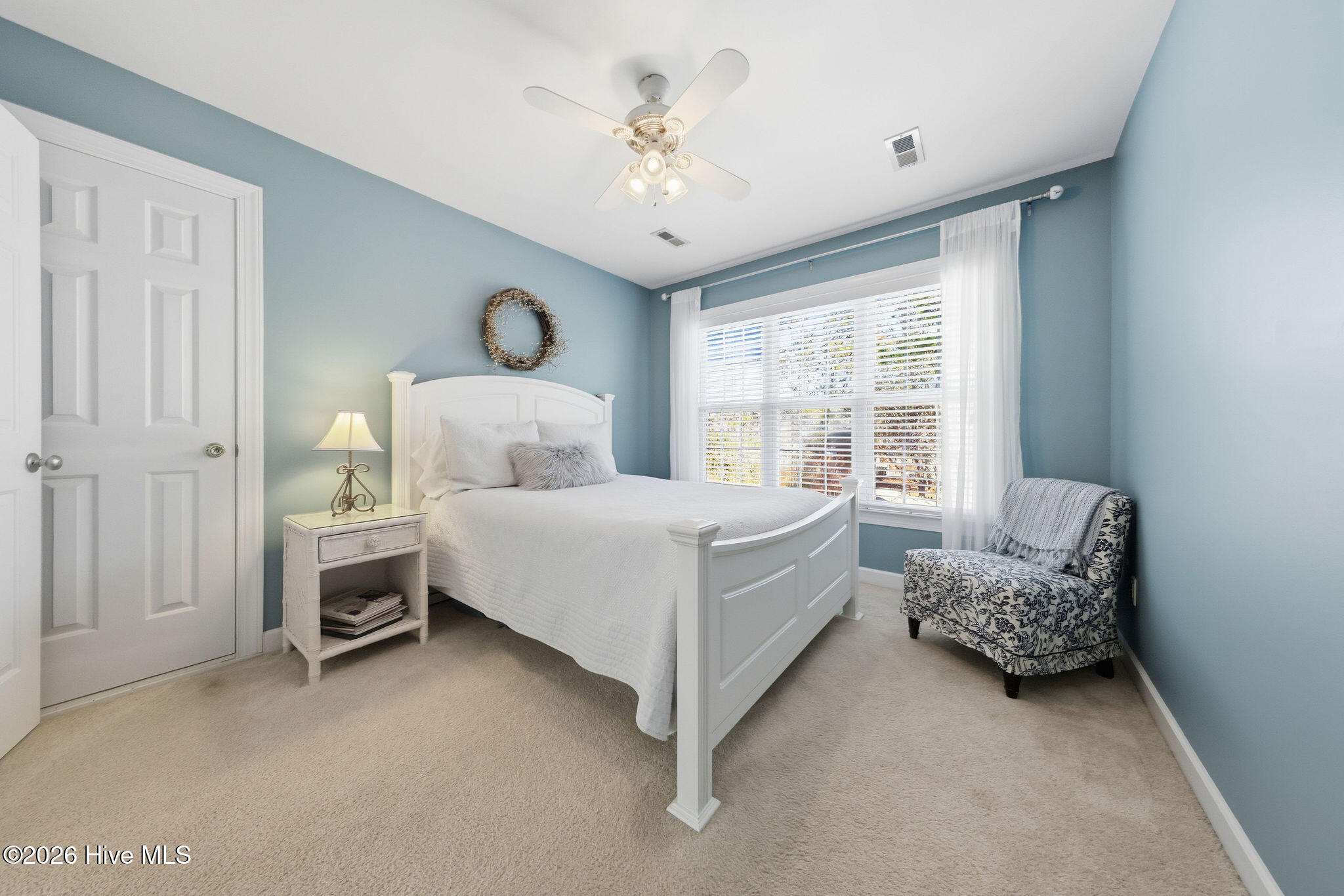 100556784 | Photo 49