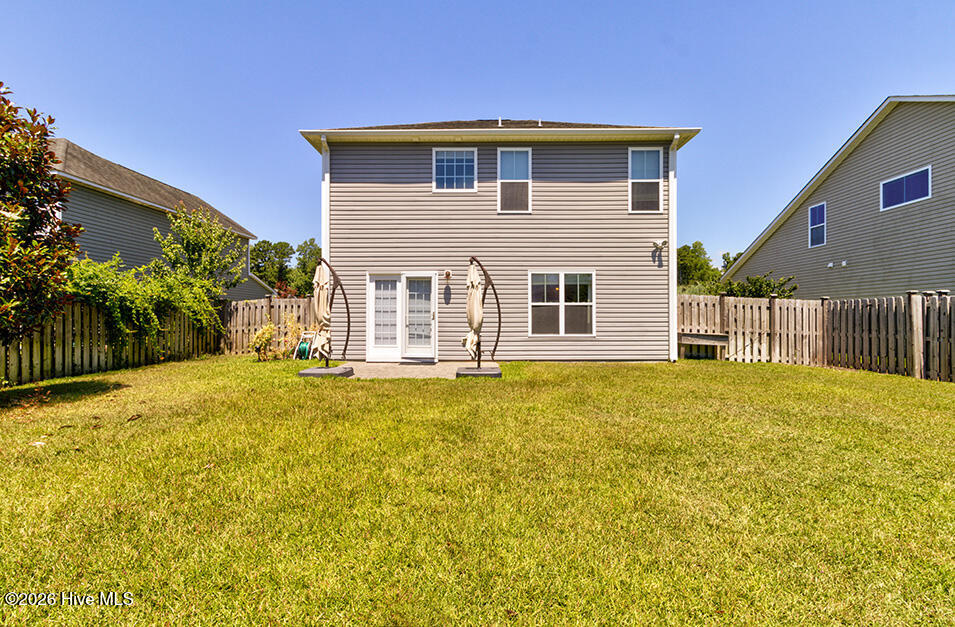 100548182 | Photo 18