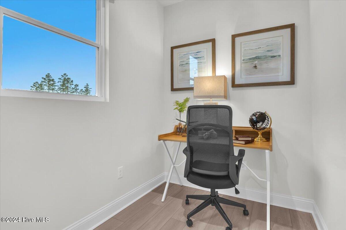 100545751 | Photo 21