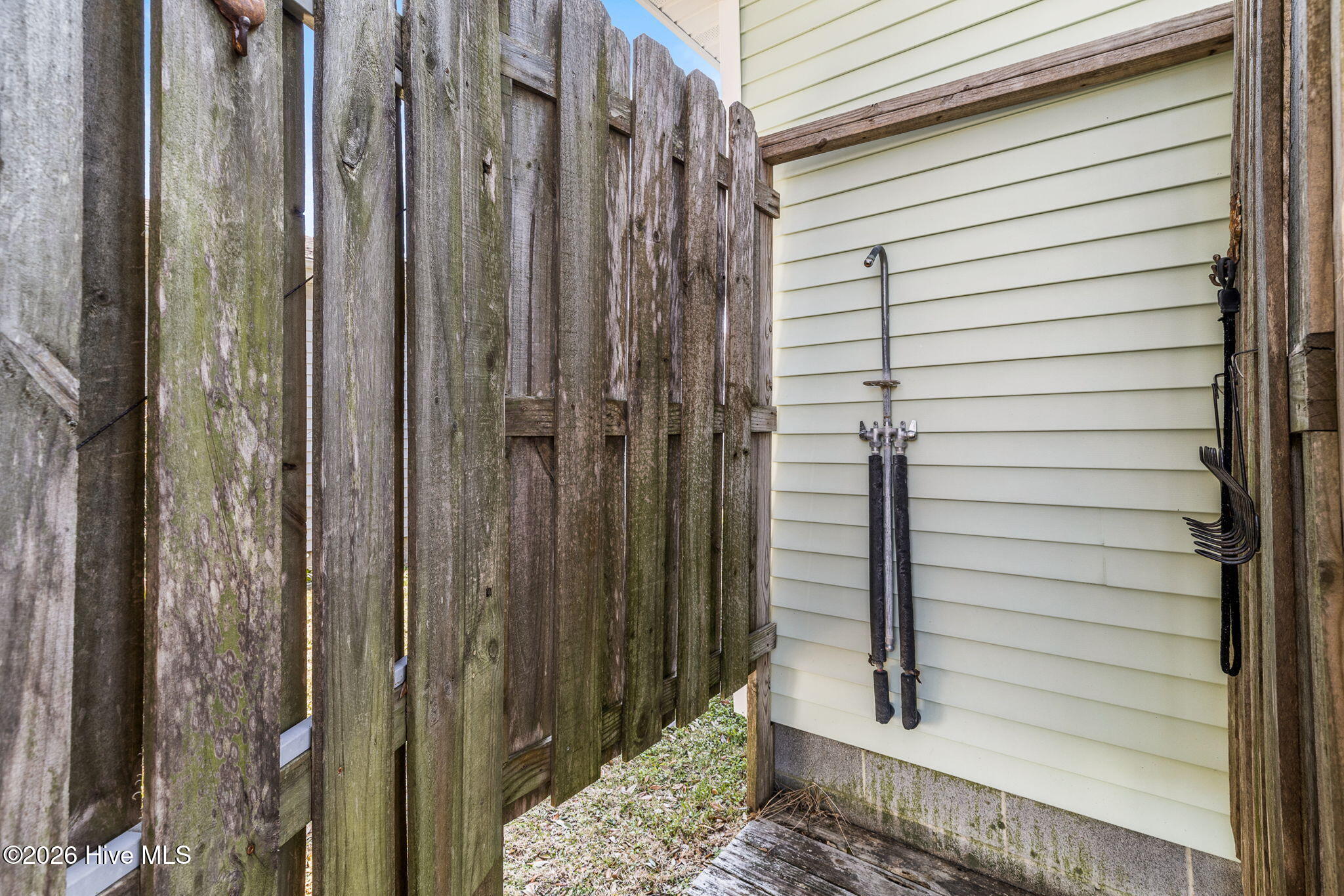 100557713 | Photo 39