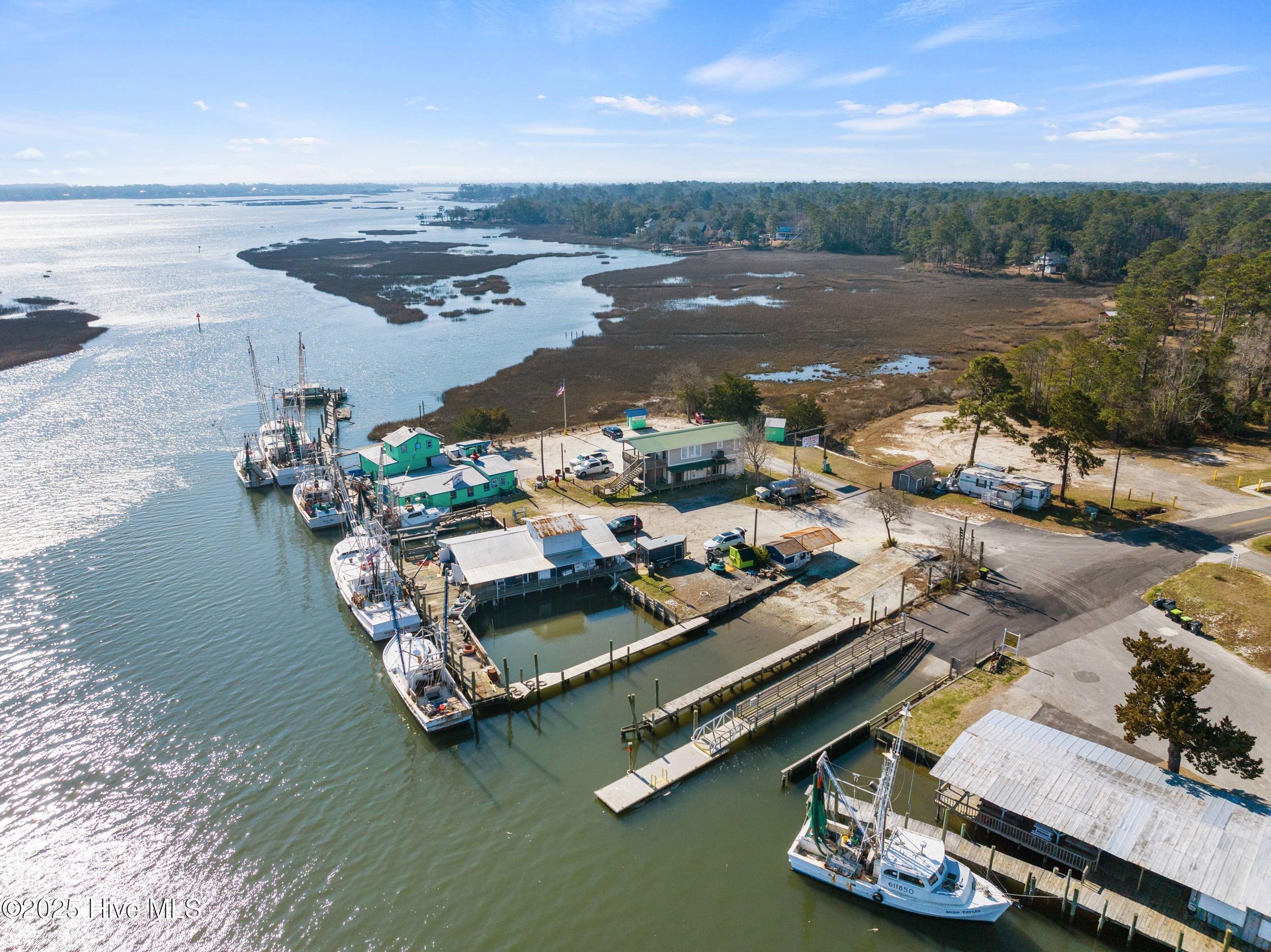 100490324 | Photo 12