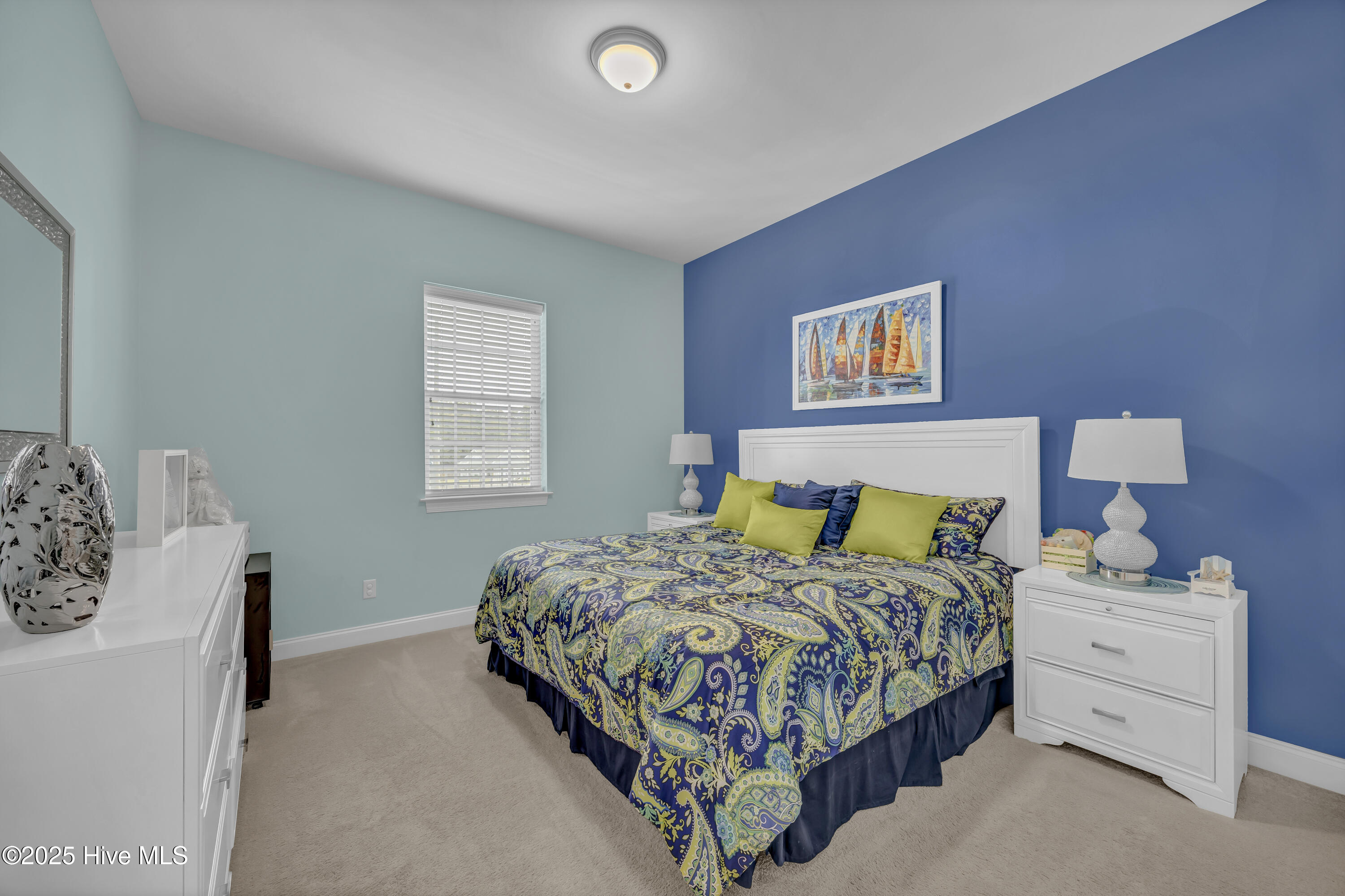 100551709 | Photo 20