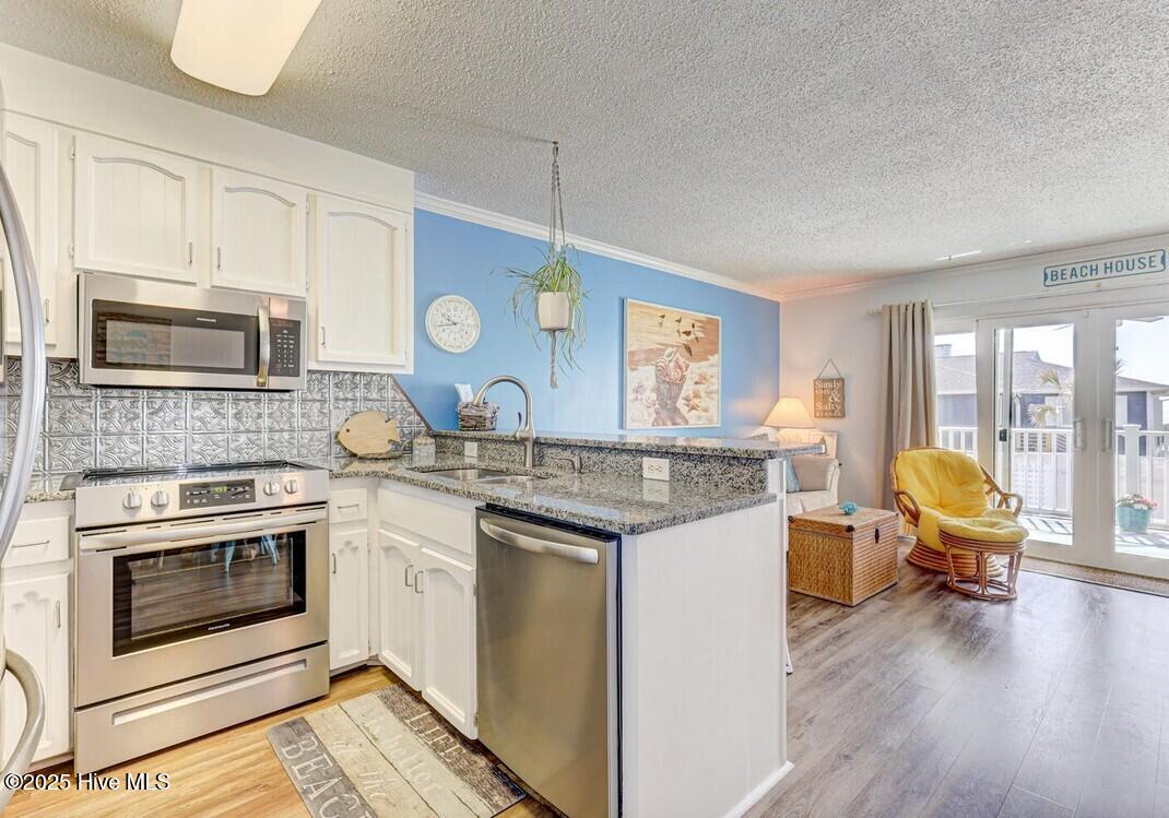 100543510 | Photo 13