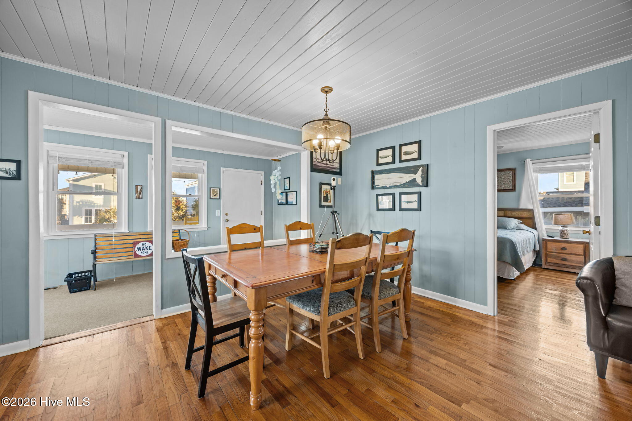 100549750 | Photo 24