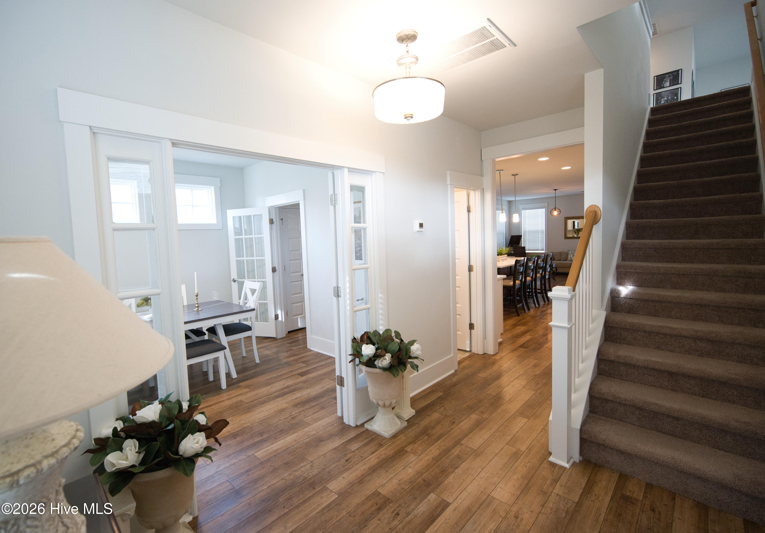 100551337 | Photo 18