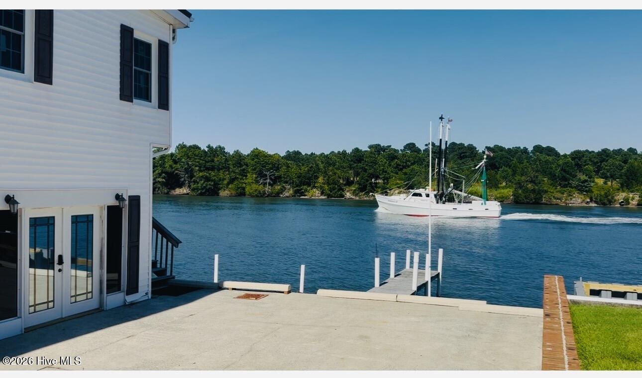 888 Seagate Drive,Newport