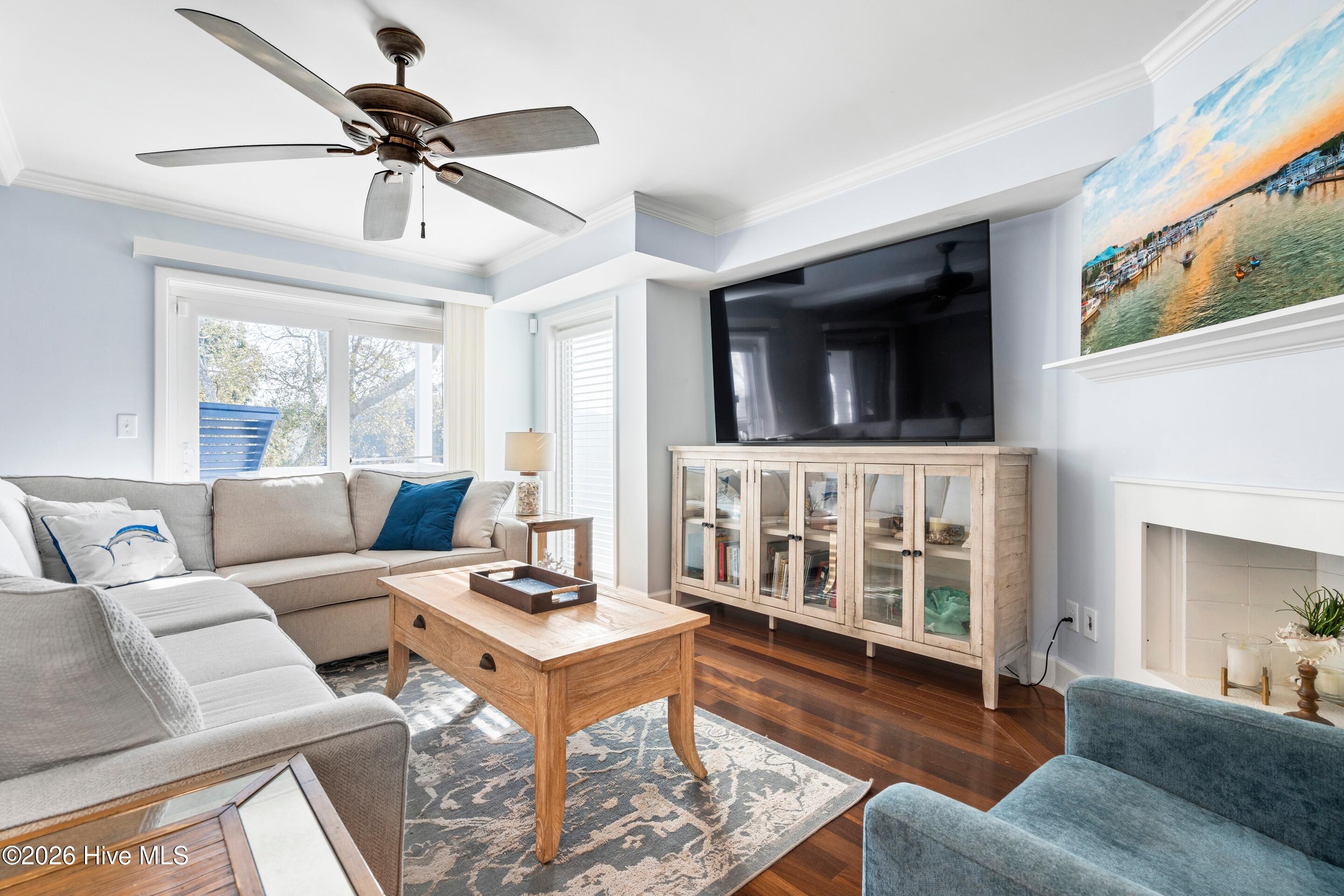 100548419 | Photo 22