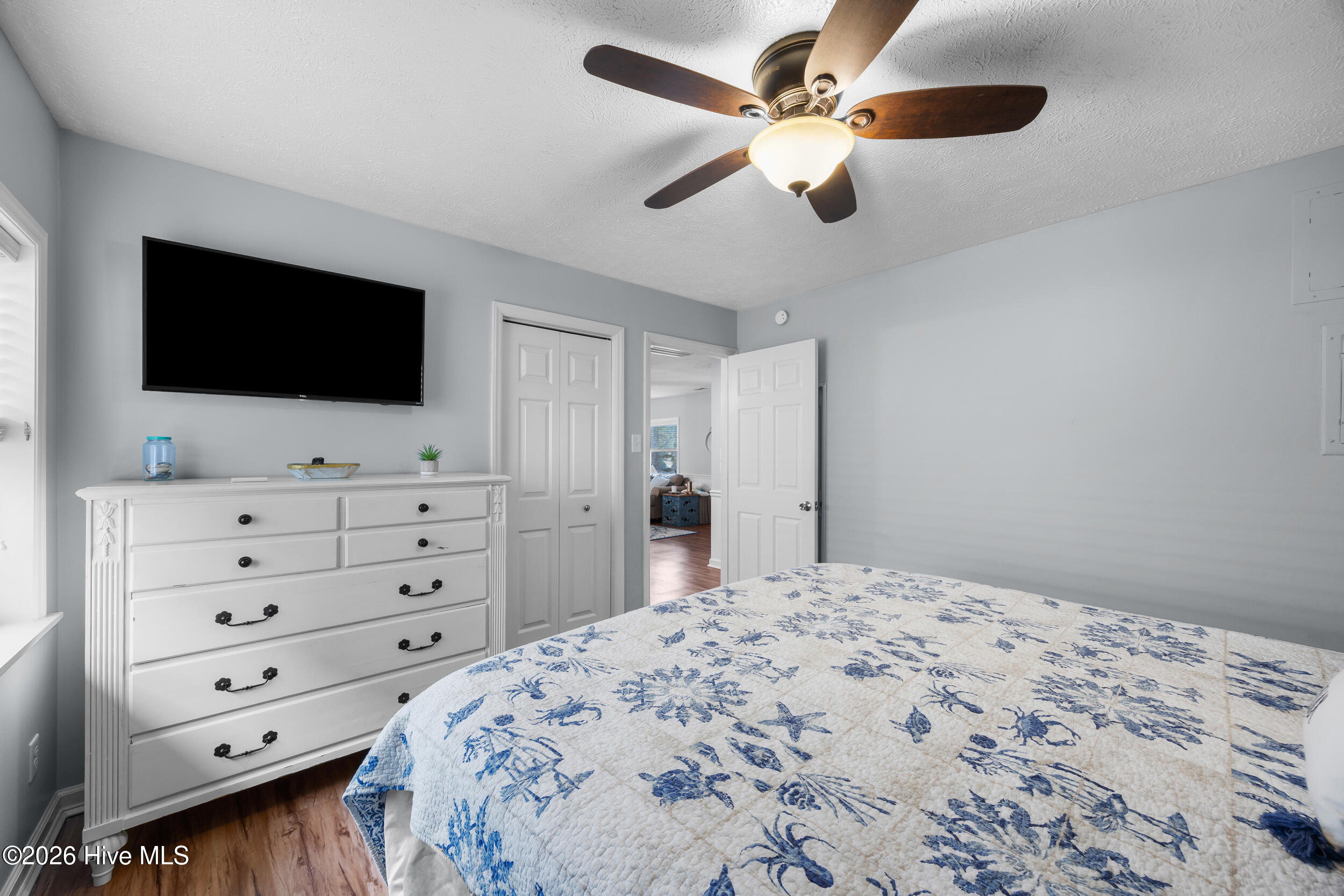 100554331 | Photo 26