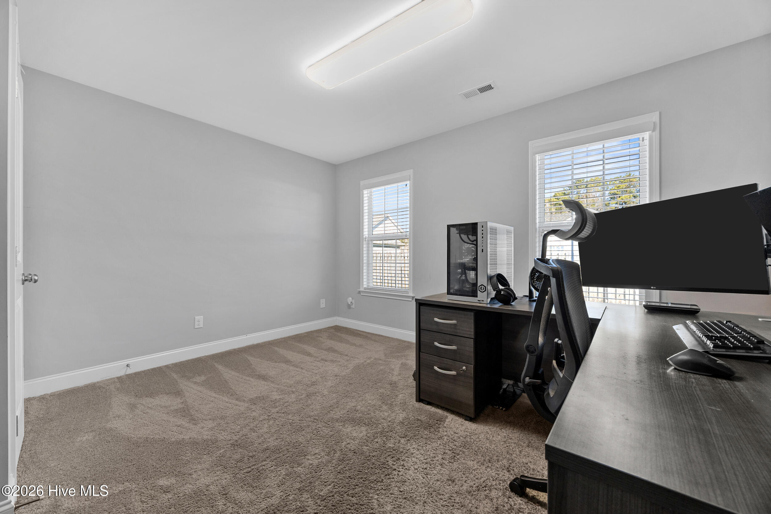 100551630 | Photo 21