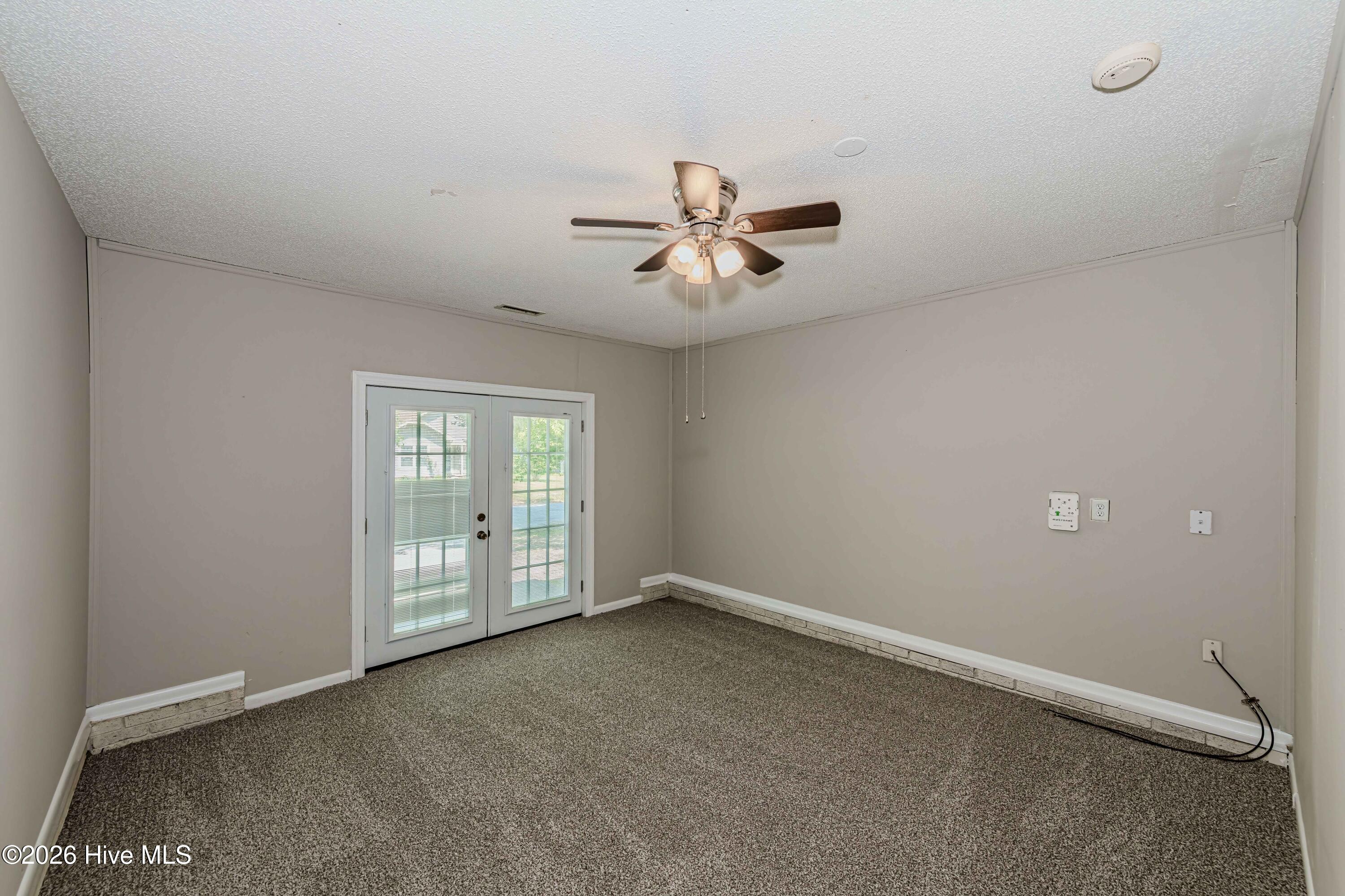 100568106 | Photo 34