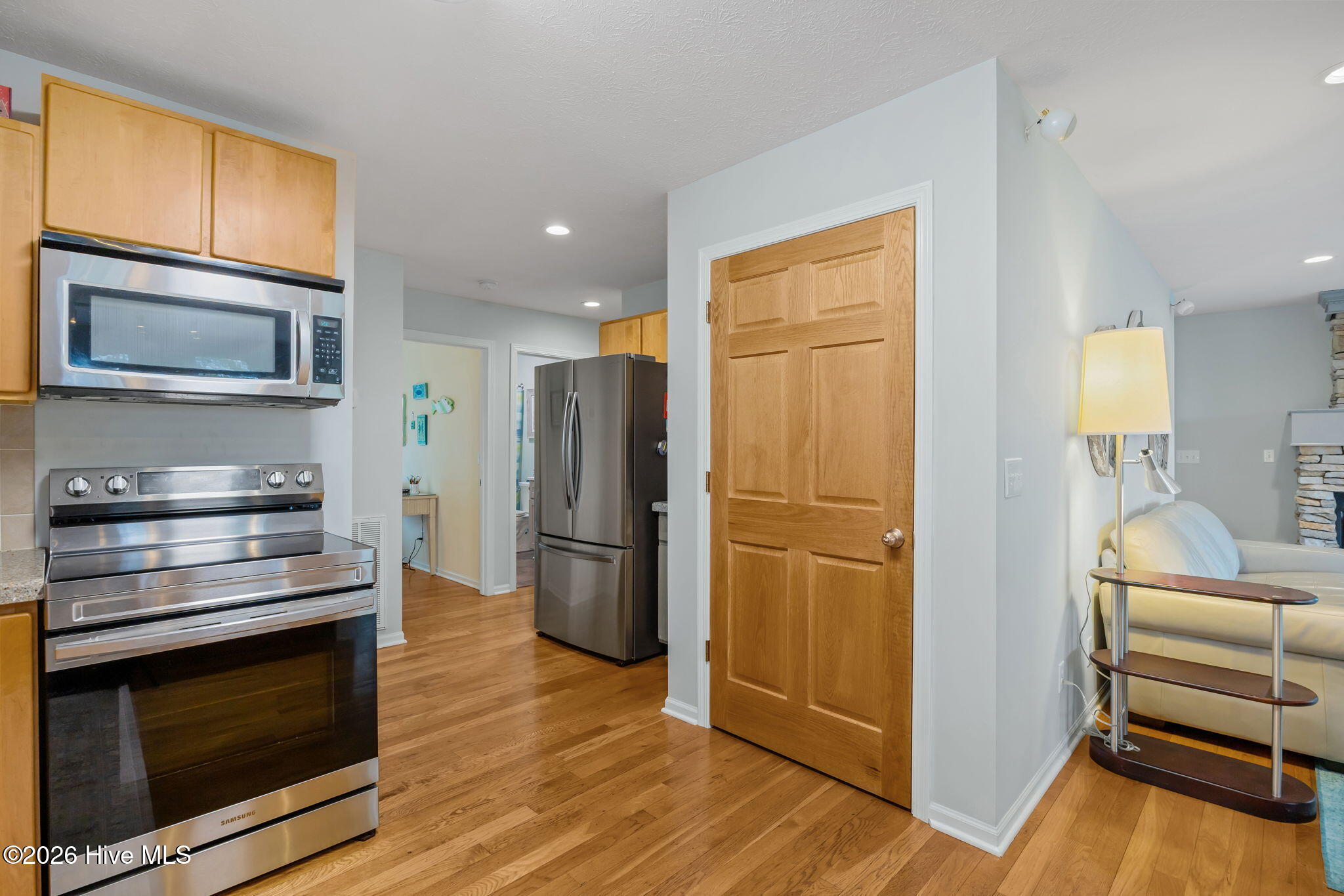 100558416 | Photo 19