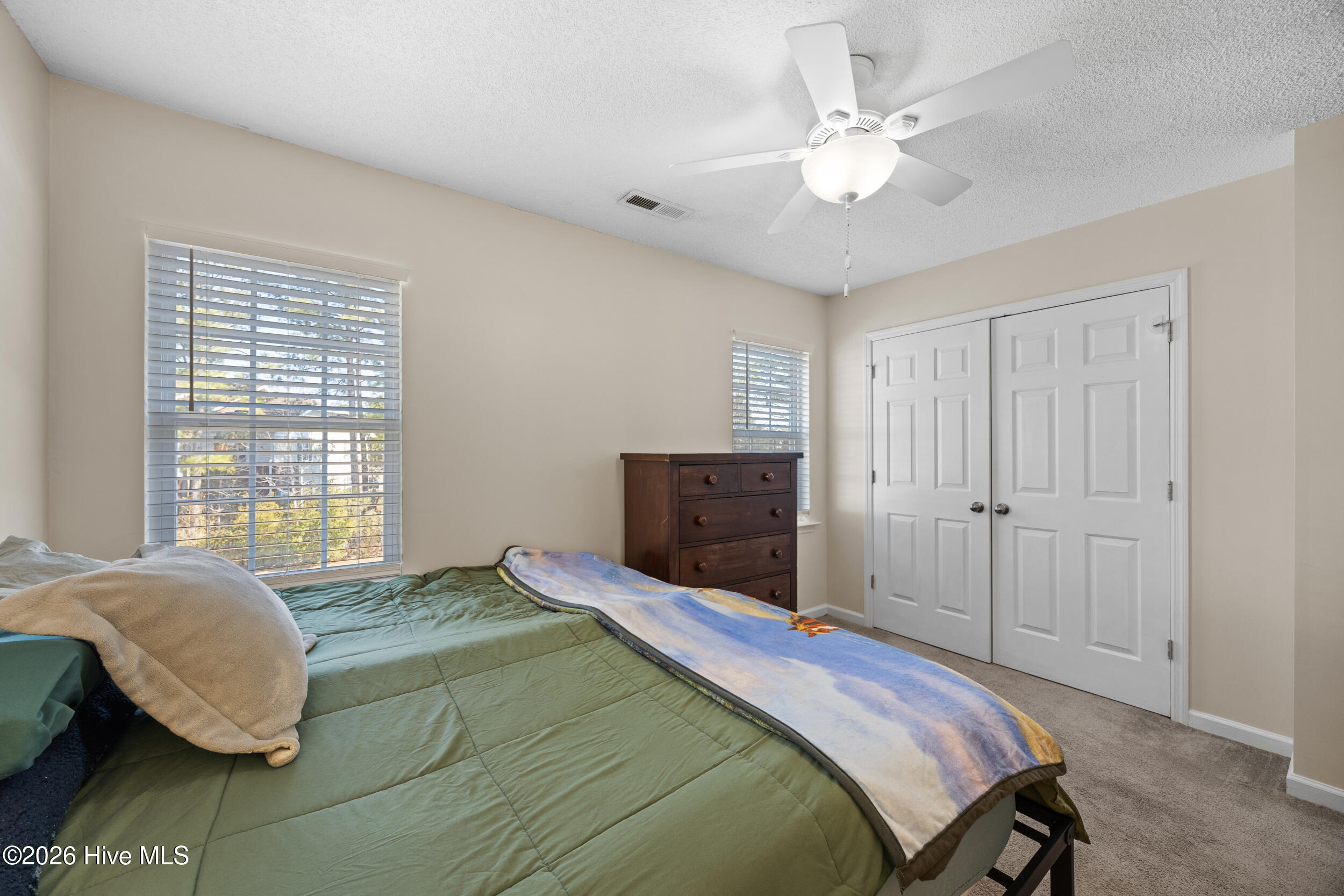 100554013 | Photo 19