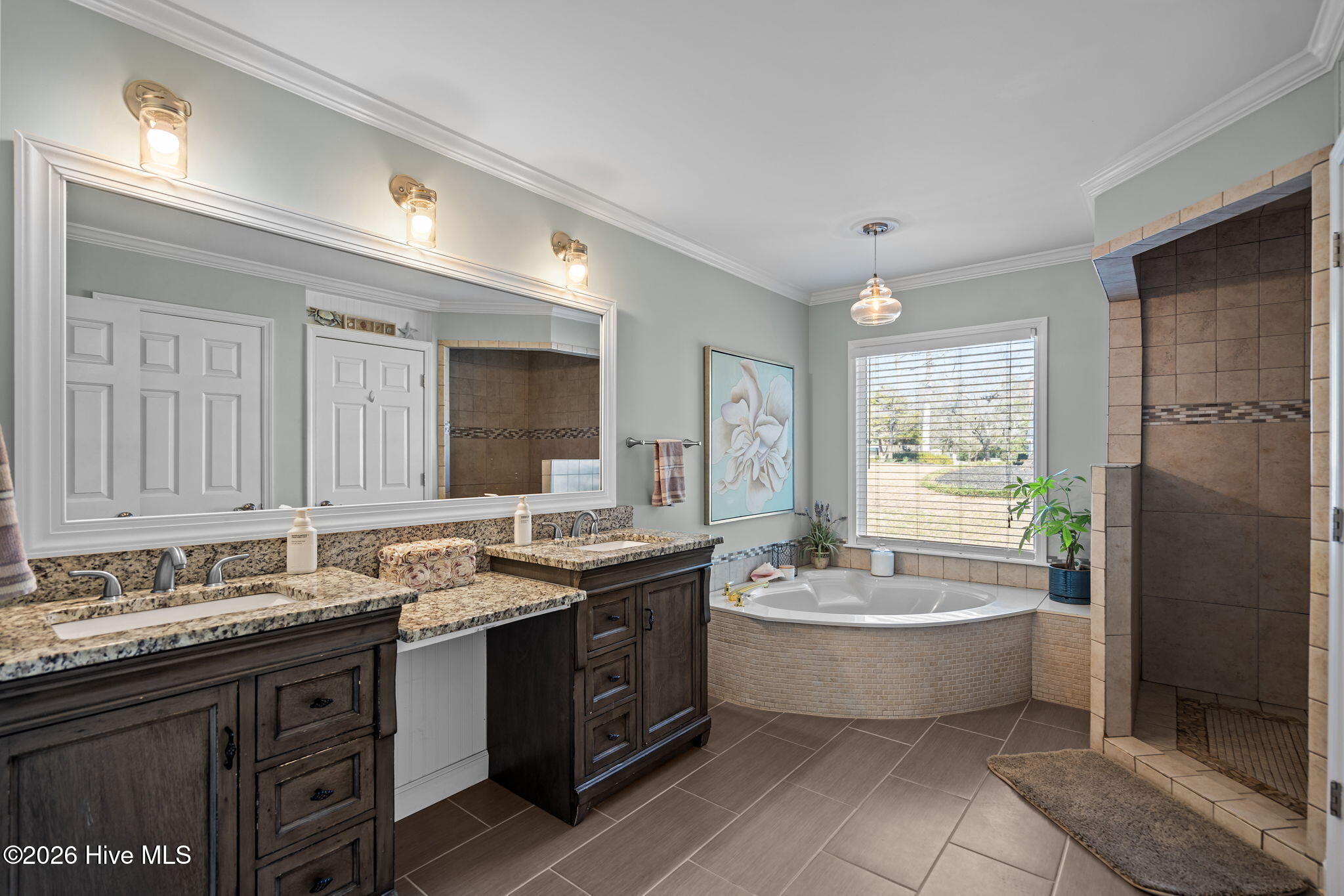 100552637 | Photo 21