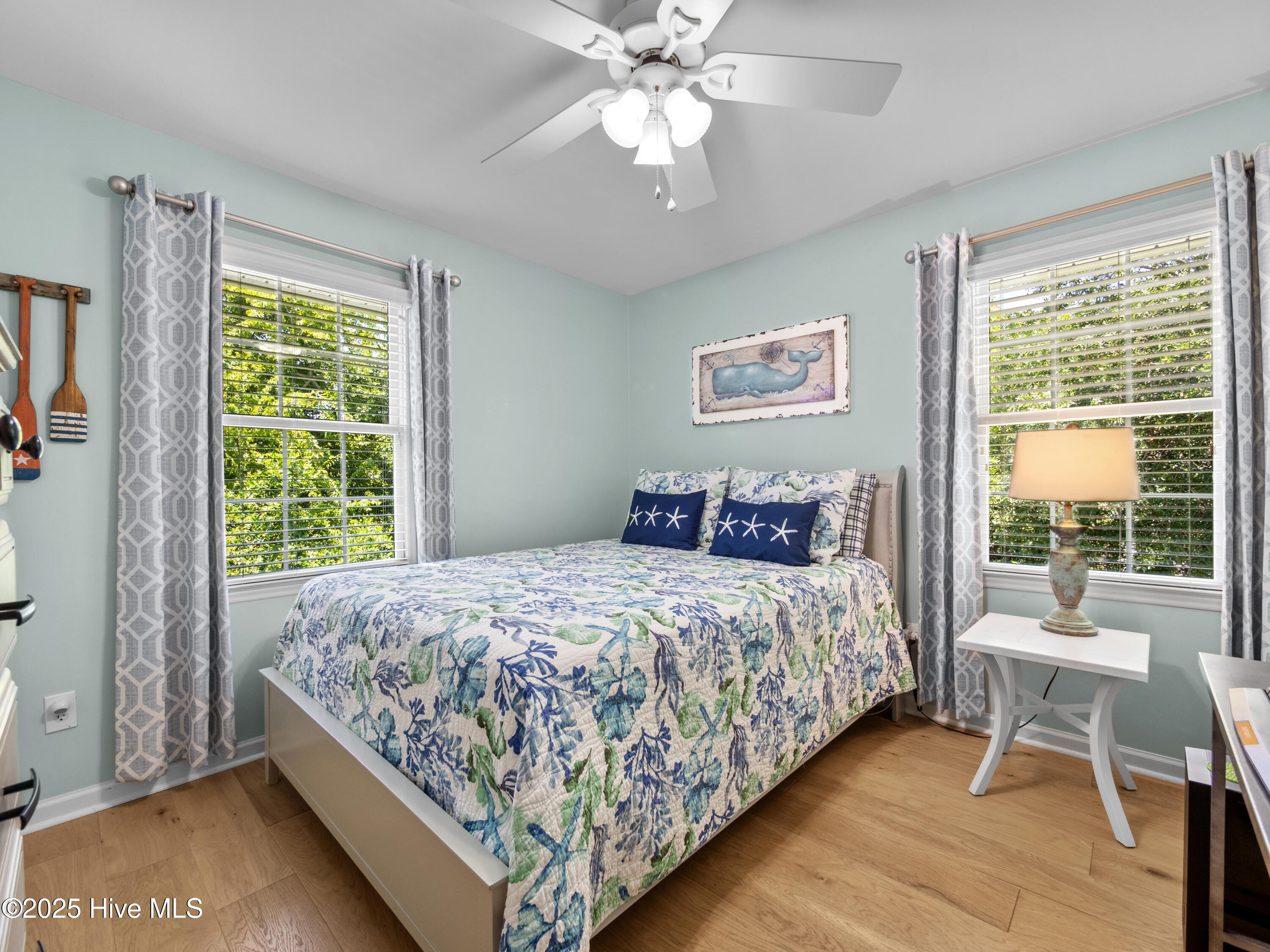 100559925 | Photo 22