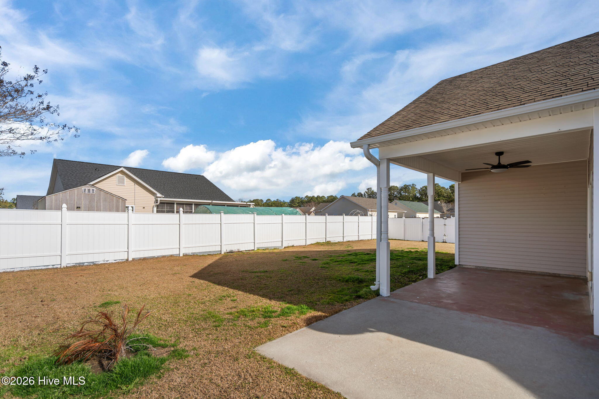 100549107 | Photo 47