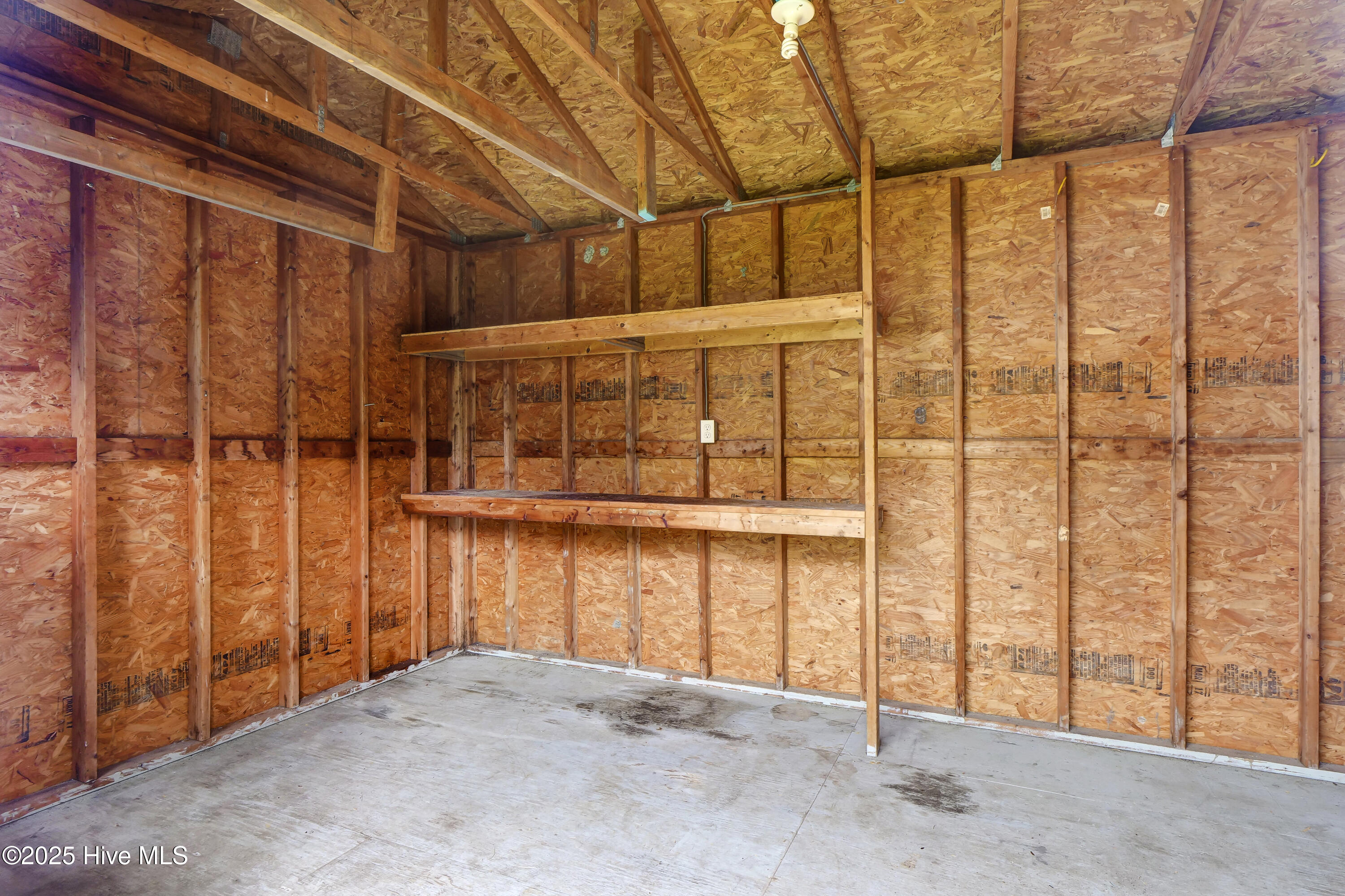 100544266 | Photo 55