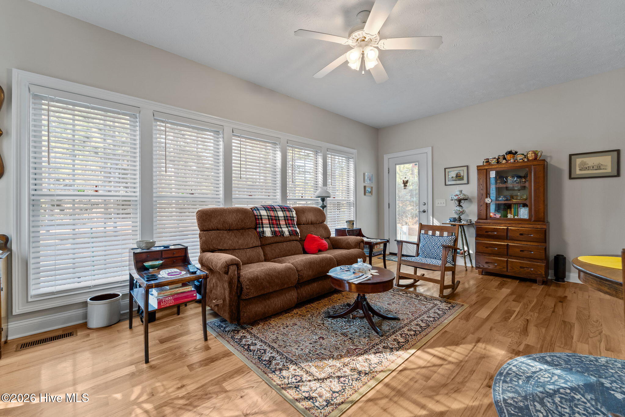 41-web-or-mls-DSC09400