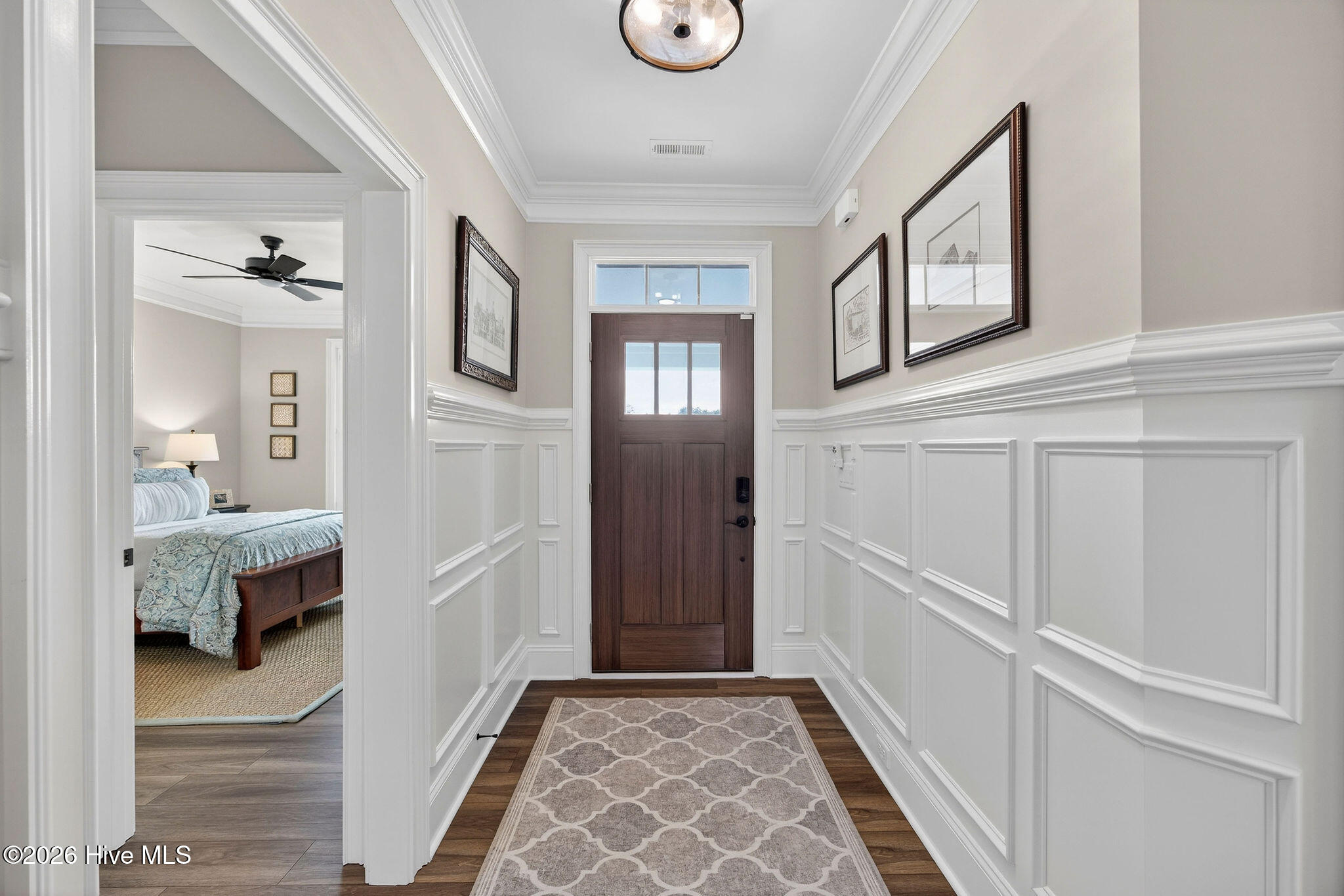 100556819 | Photo 30