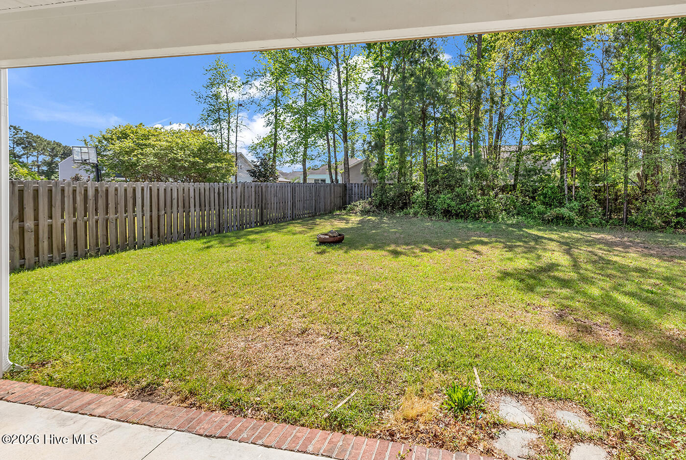 100566438 | Photo 37