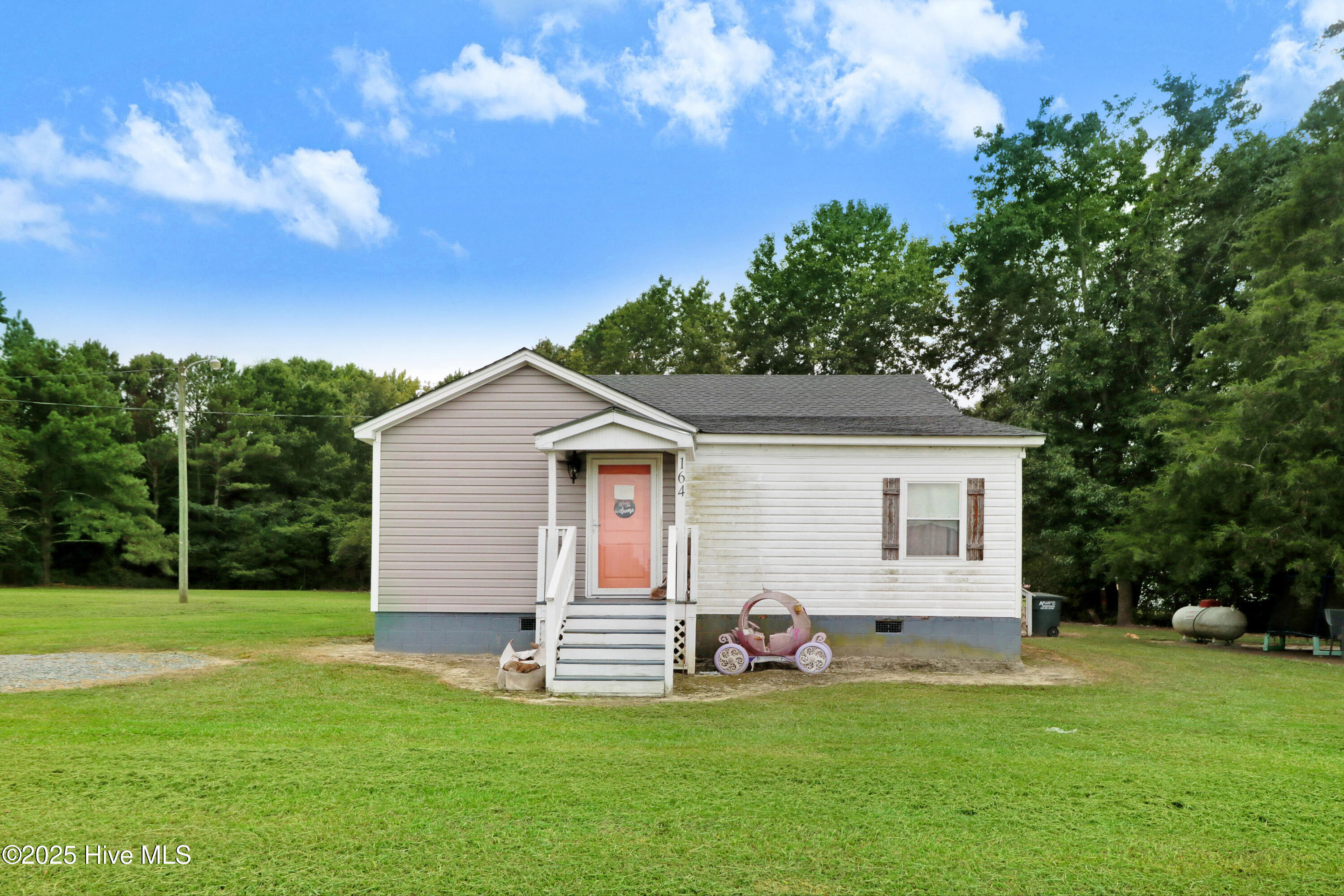 Homes for sale in Princeton, NC | 164 Old Cornwallis Rd, Princeton, NC 27569 | MLS# 100527994