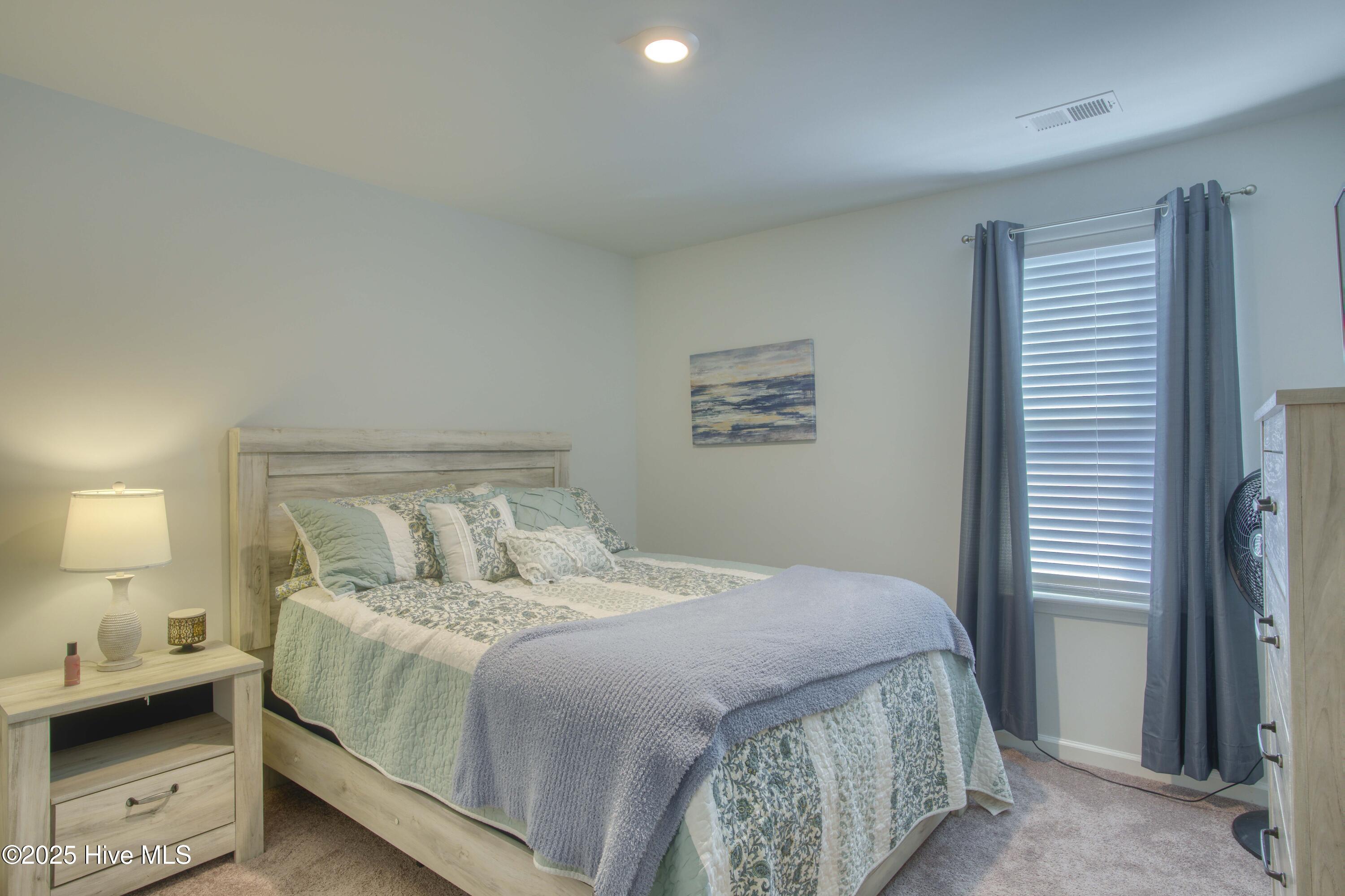 100538124 | Photo 27