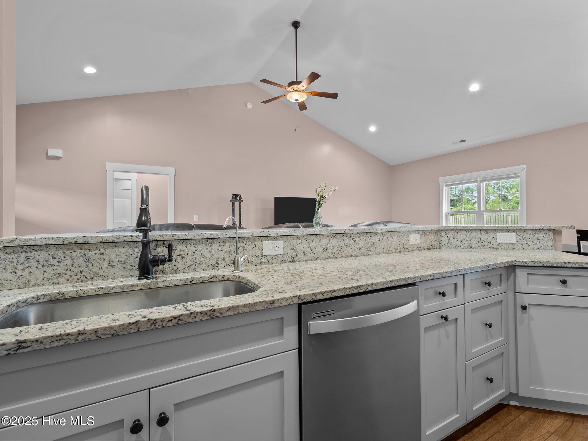 500 Perth Court, Hubert, NC 28539 – photo 9: 41-web-or-mls-P6116224
