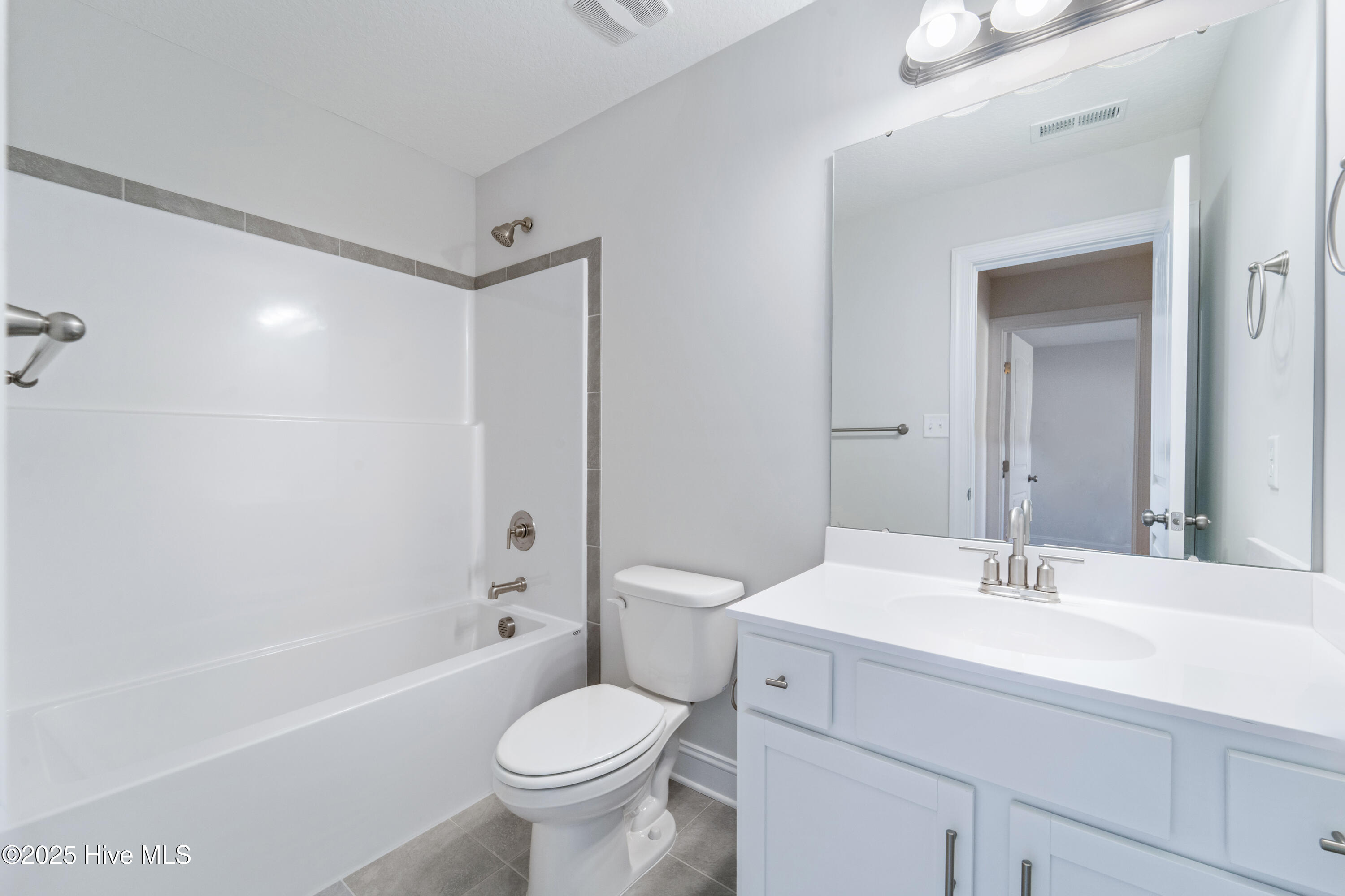 100514774 | Photo 15