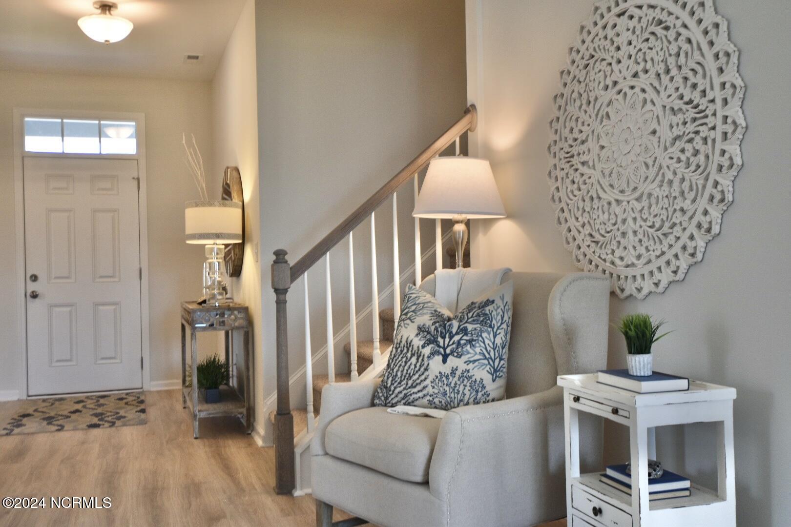 100538321 | Photo 35