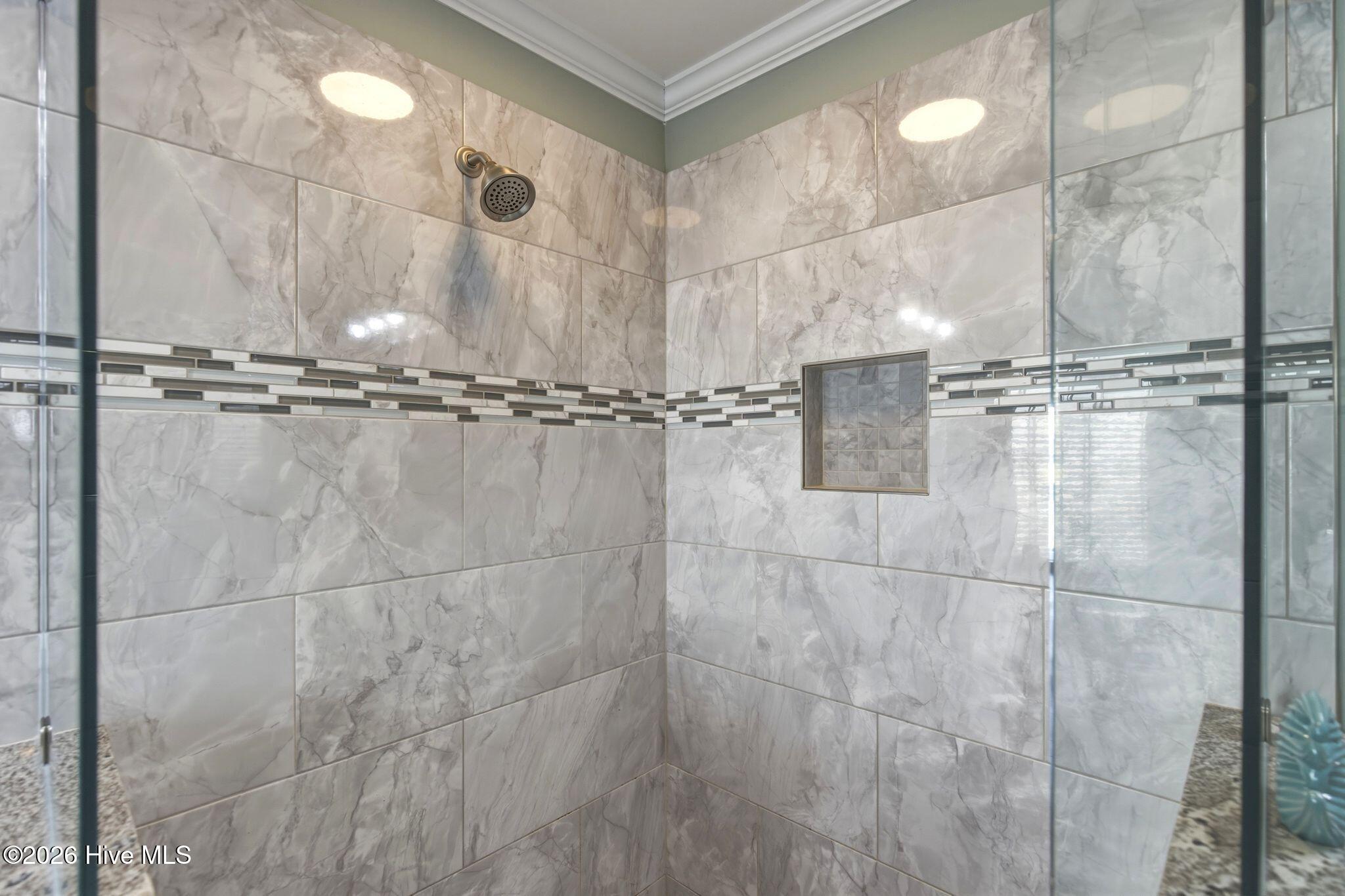 100539934 | Photo 32