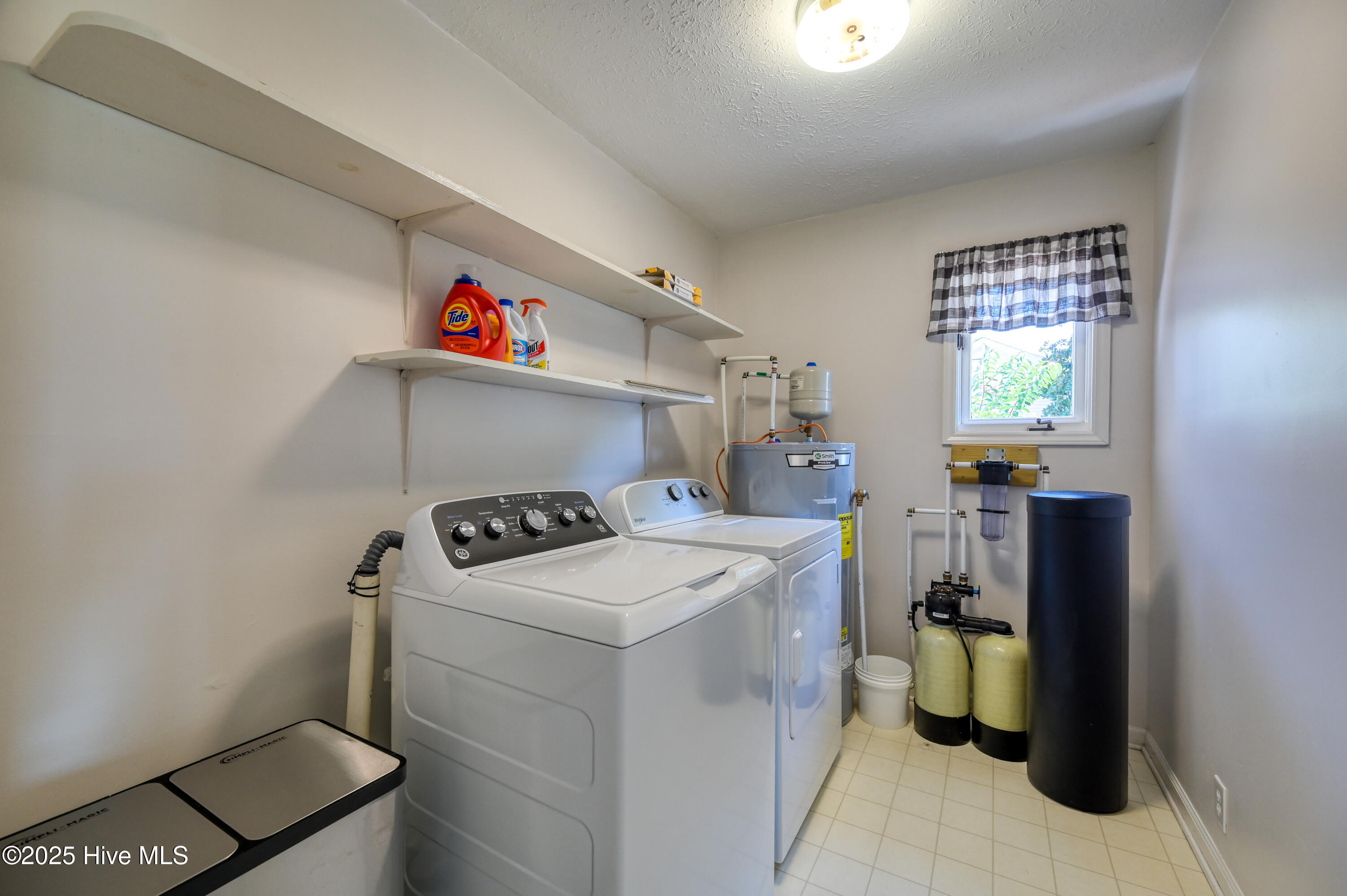 100522870 | Photo 12