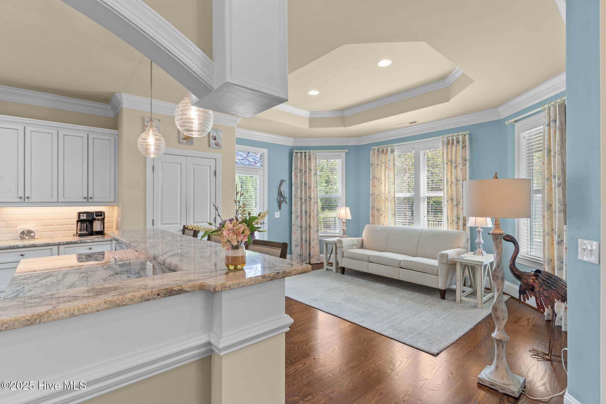 100552271 | Photo 14