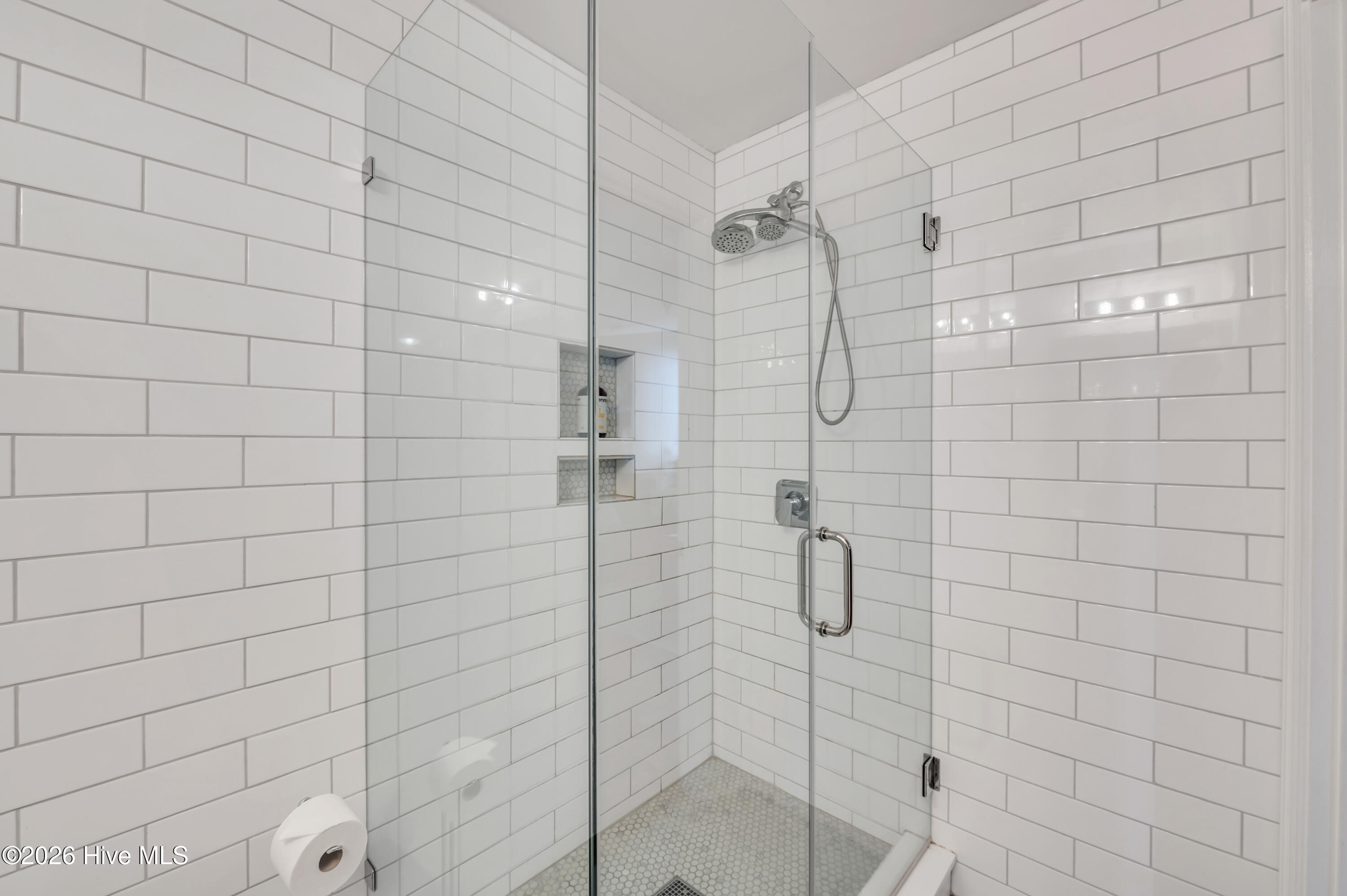 100555401 | Photo 15