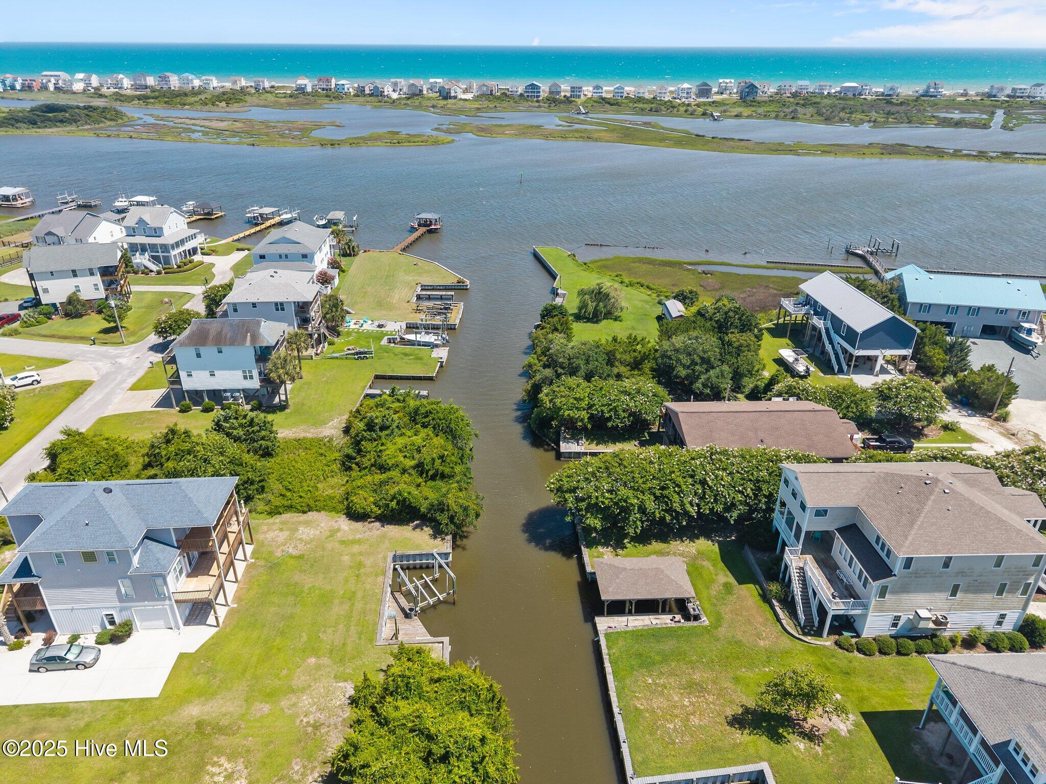 100517402 | Photo 79