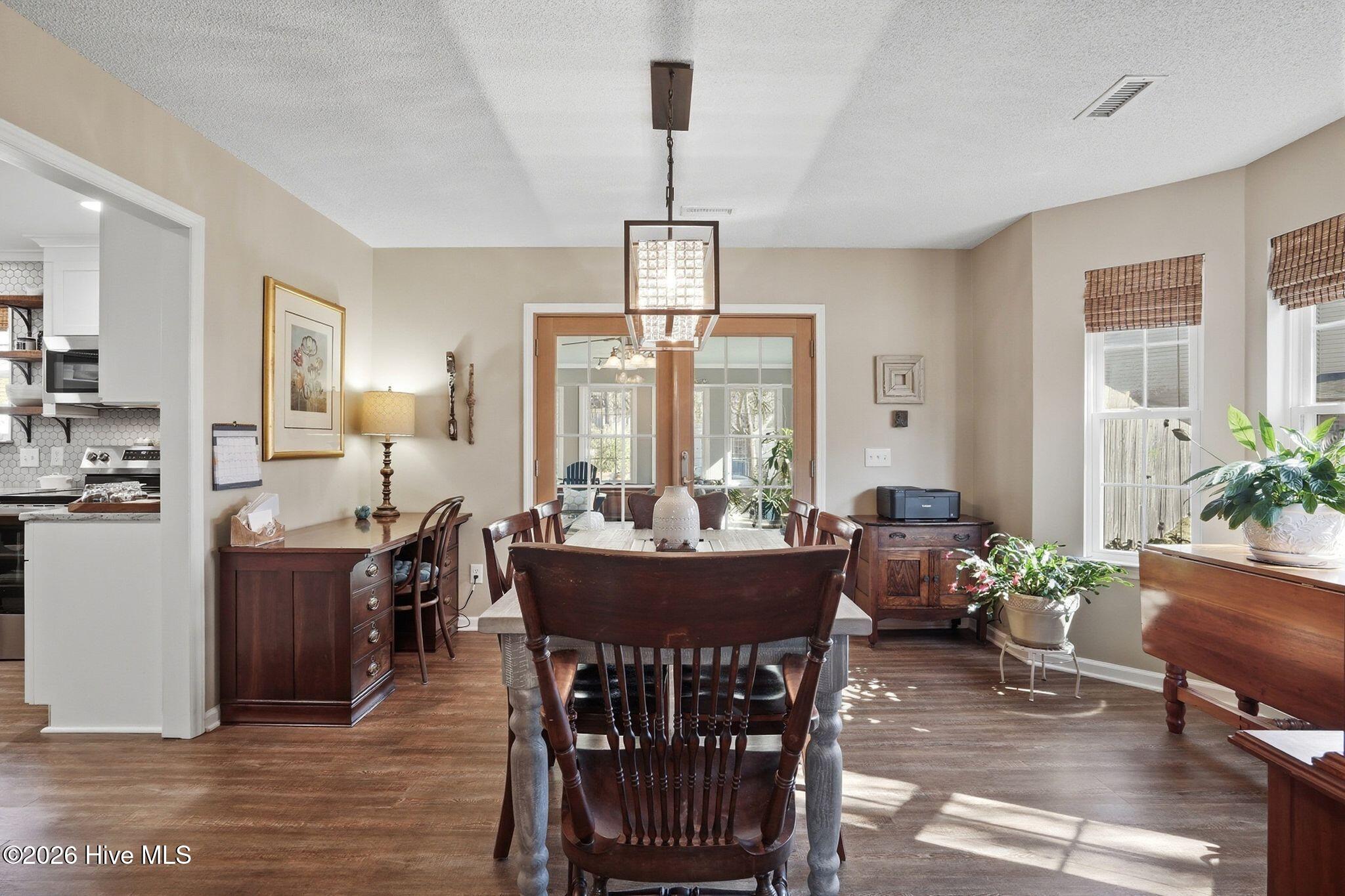 100557423 | Photo 20