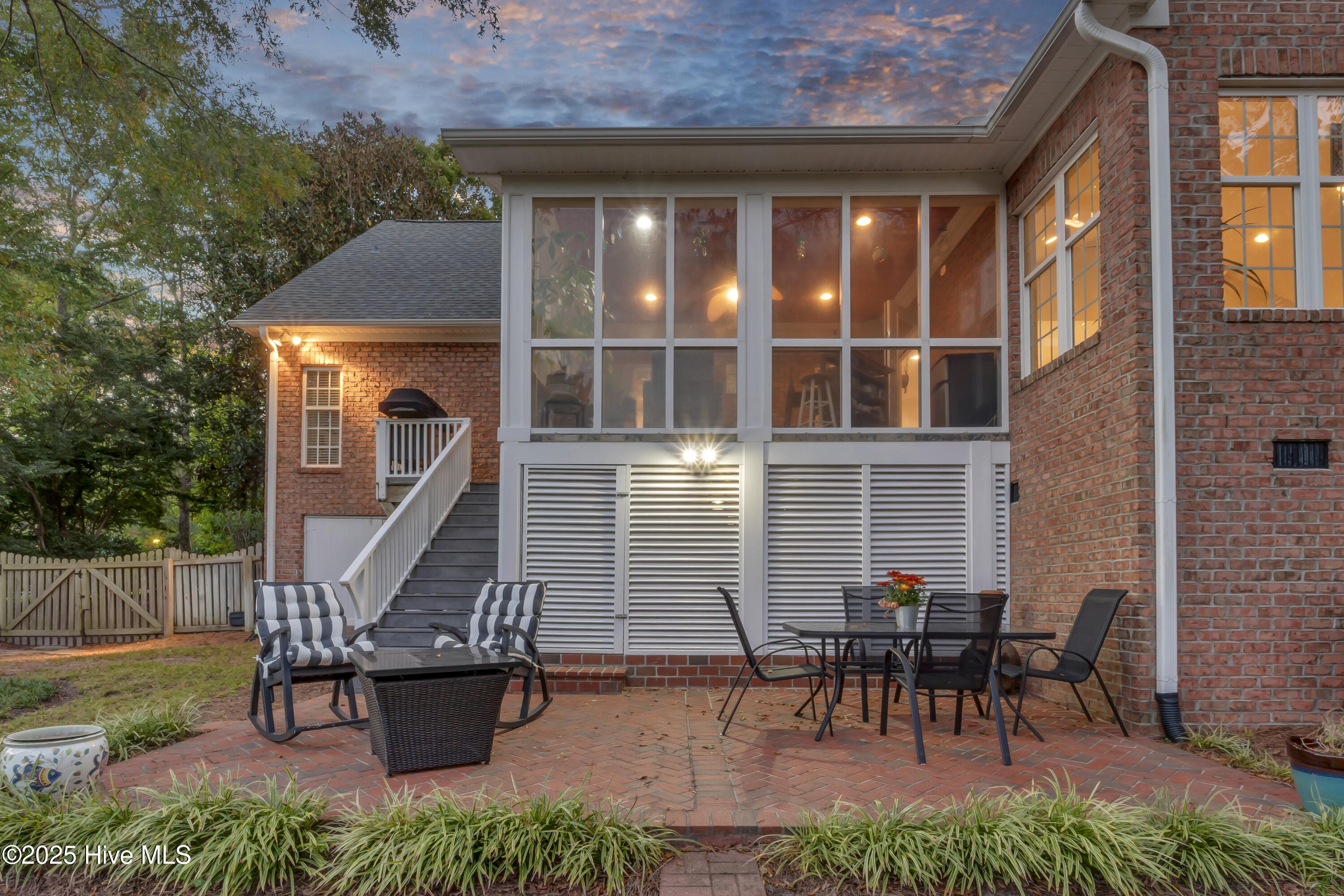 100539062 | Photo 57